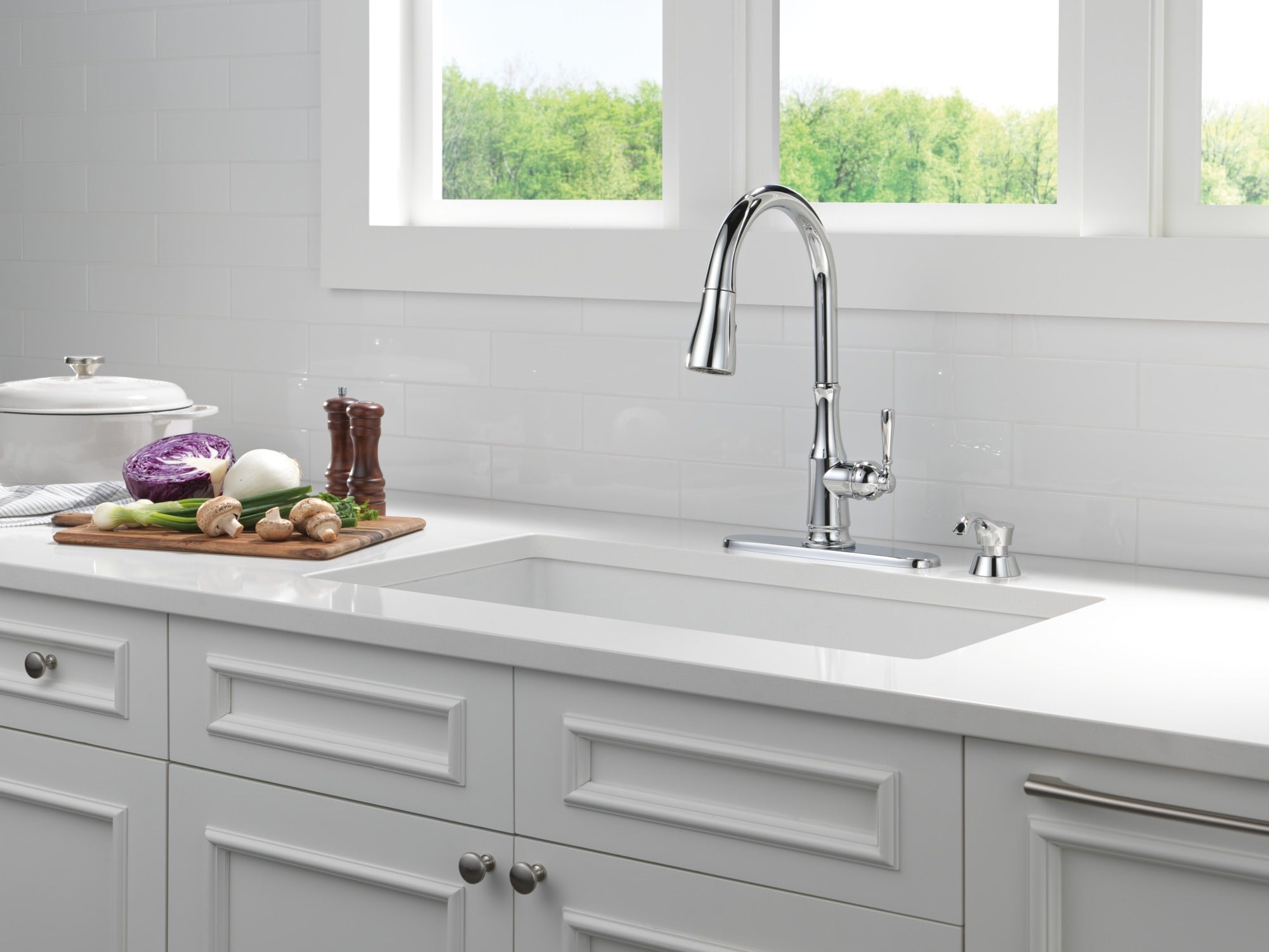 Delta Capertee™ Single Handle Pull-Down Kitchen Faucet with Soap Dispenser and ShieldSpray Technology
