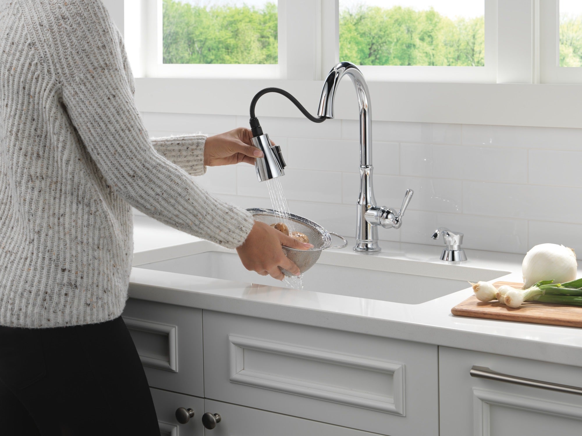 Delta Capertee™ Single Handle Pull-Down Kitchen Faucet with Soap Dispenser and ShieldSpray Technology