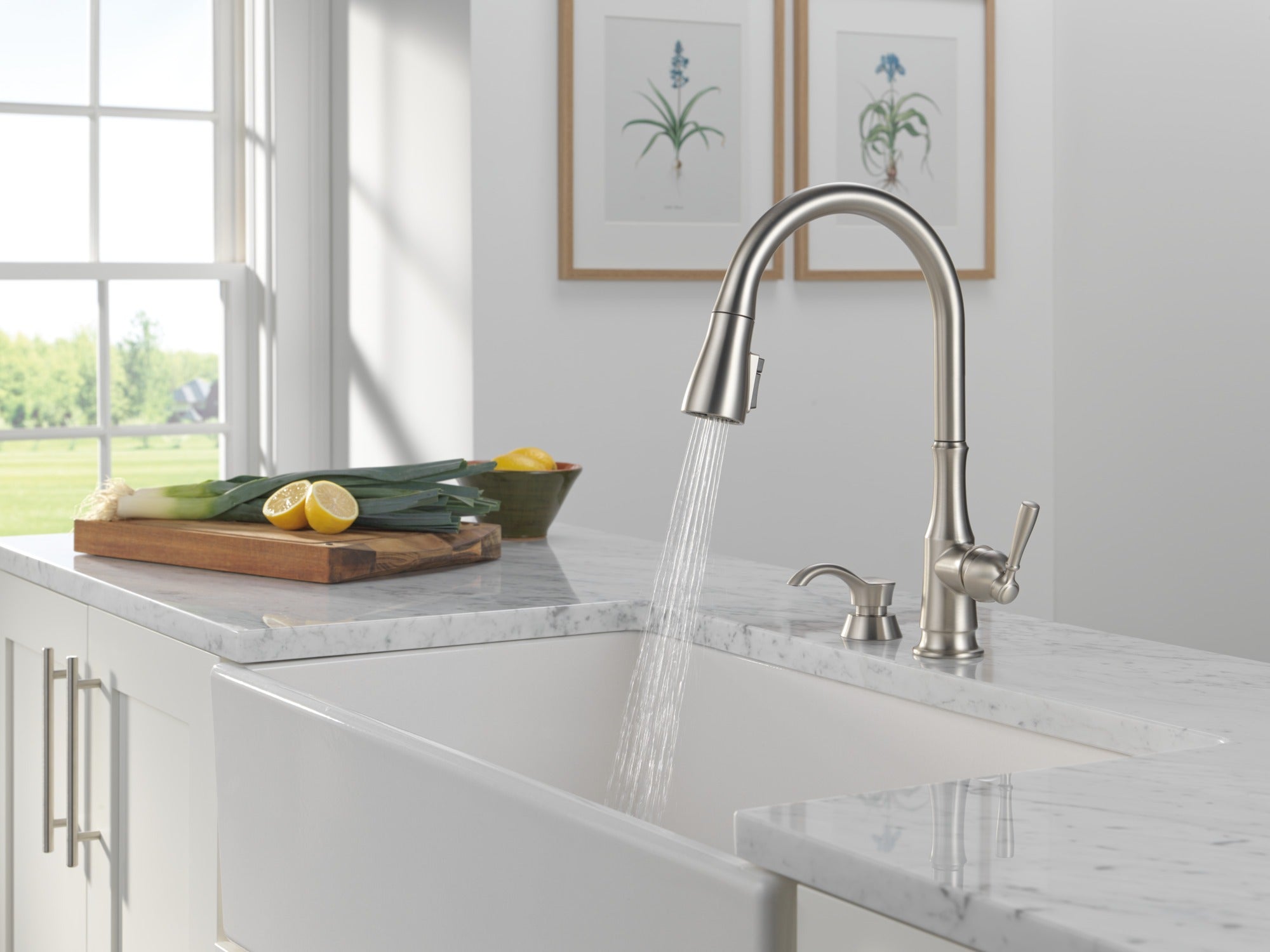 Delta Capertee™ Single Handle Pull-Down Kitchen Faucet with Soap Dispenser and ShieldSpray Technology