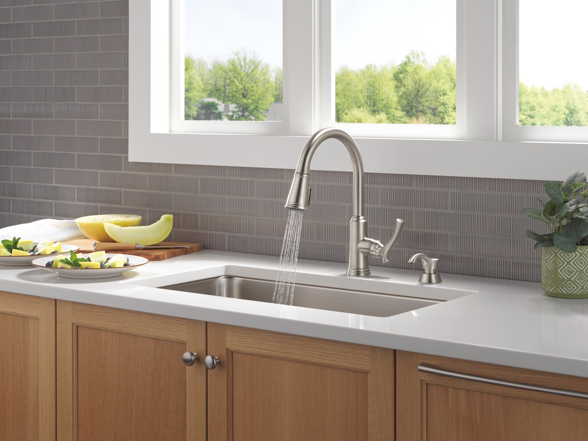 Delta Lakeview® Single Handle Pull-Down Kitchen Faucet with Soap Dispenser and ShieldSpray® Technology