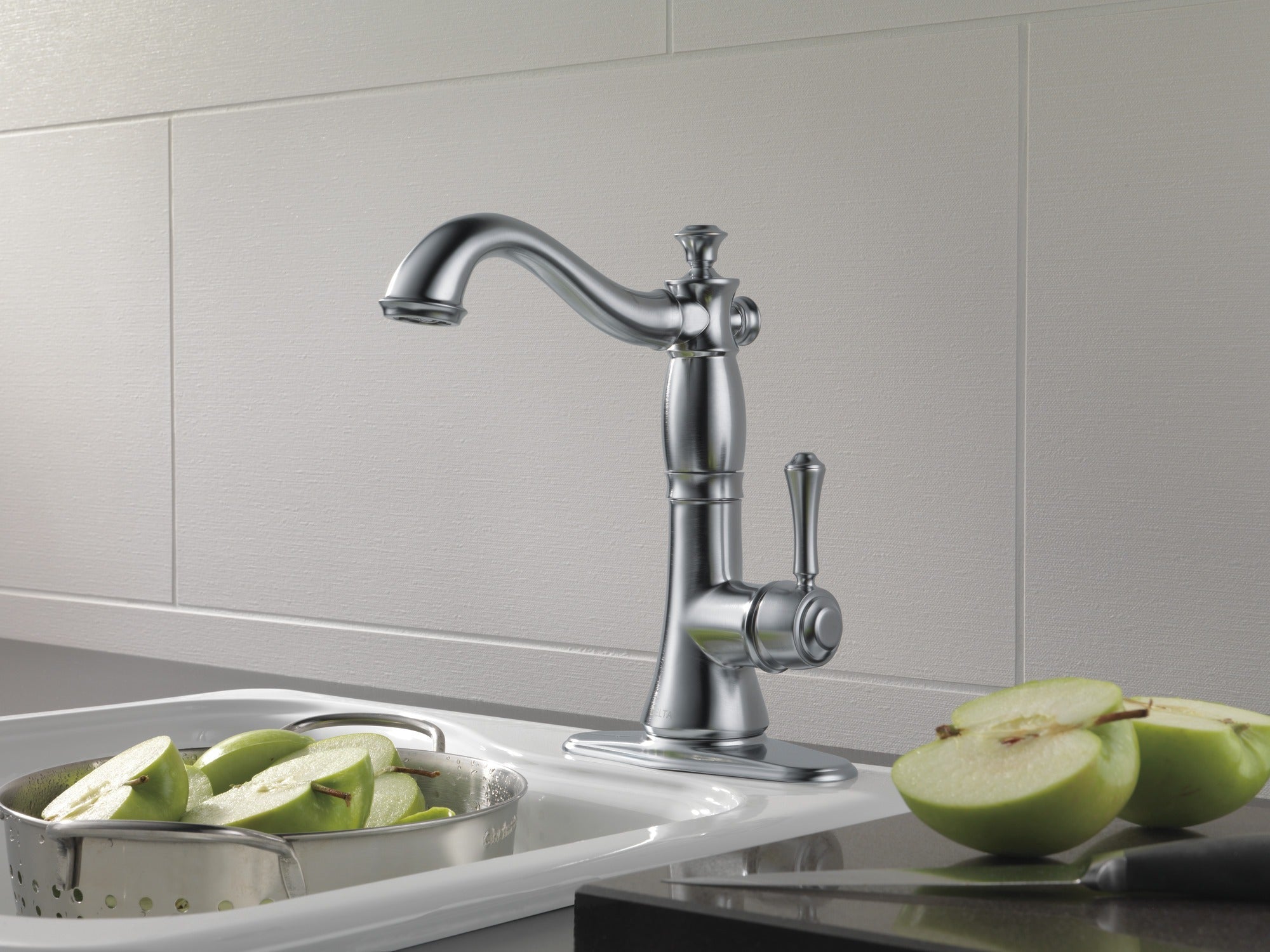 Delta Cassidy® Single Handle Bar / Prep Faucet
