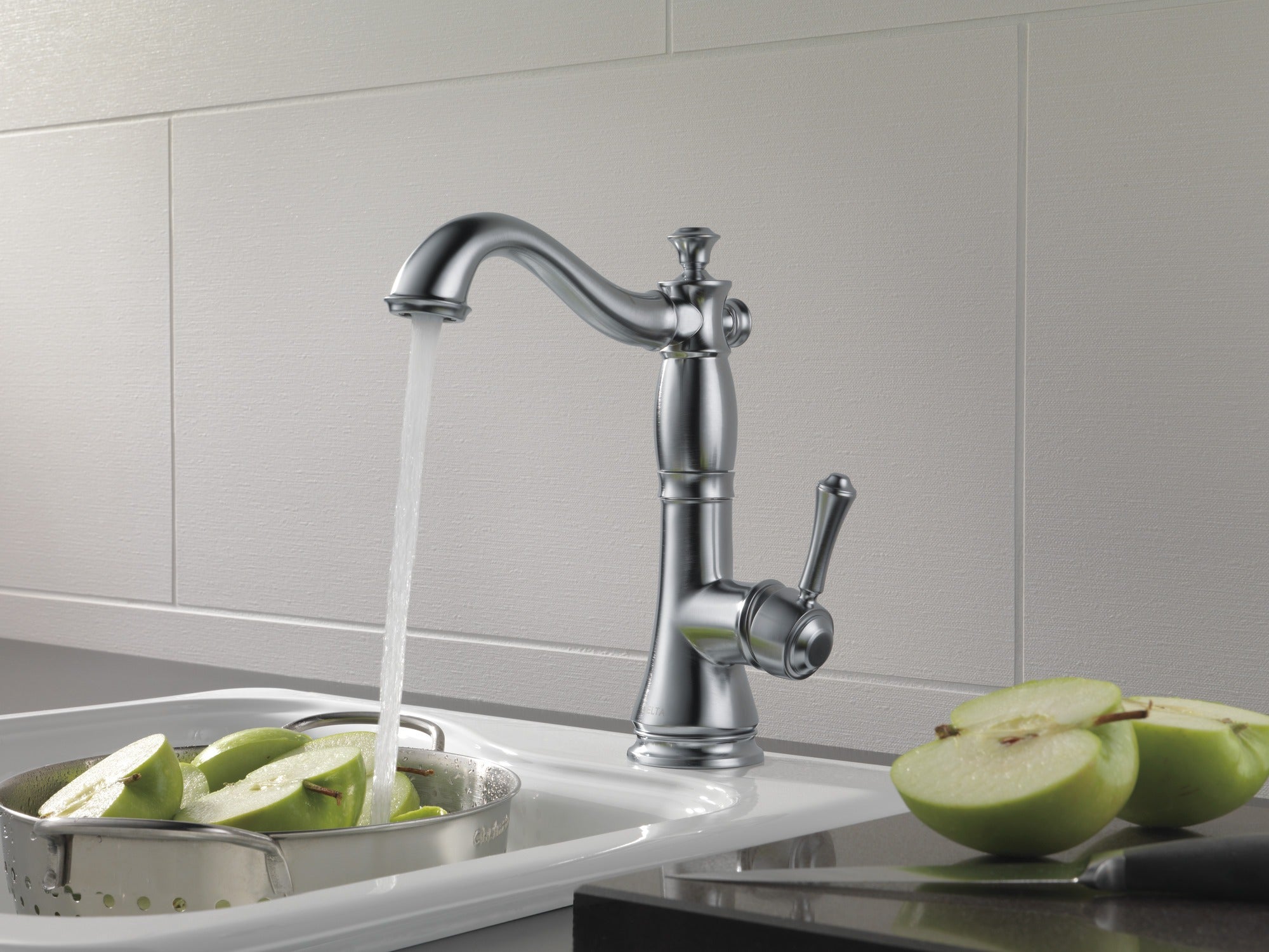Delta Cassidy® Single Handle Bar / Prep Faucet