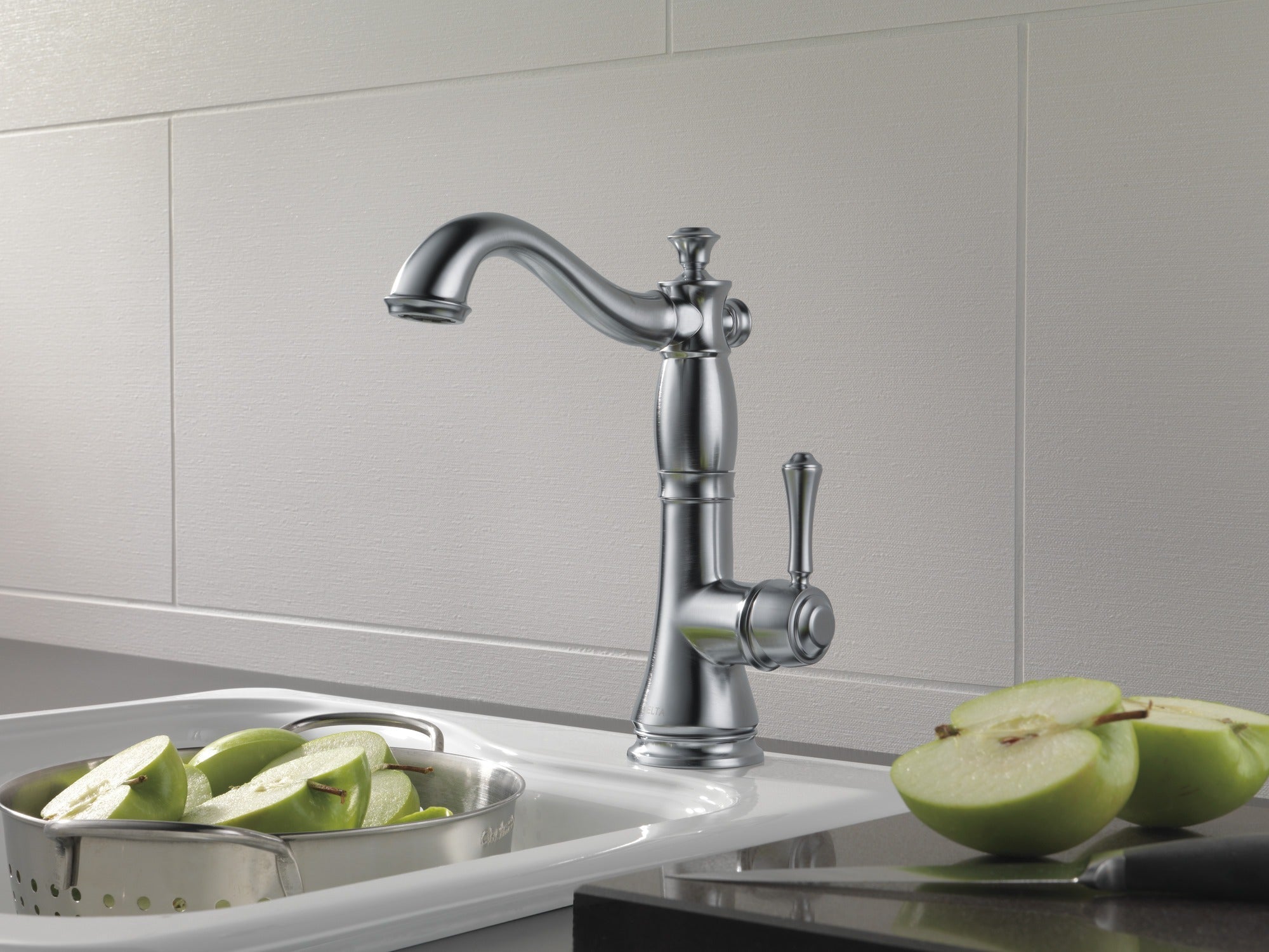 Delta Cassidy® Single Handle Bar / Prep Faucet