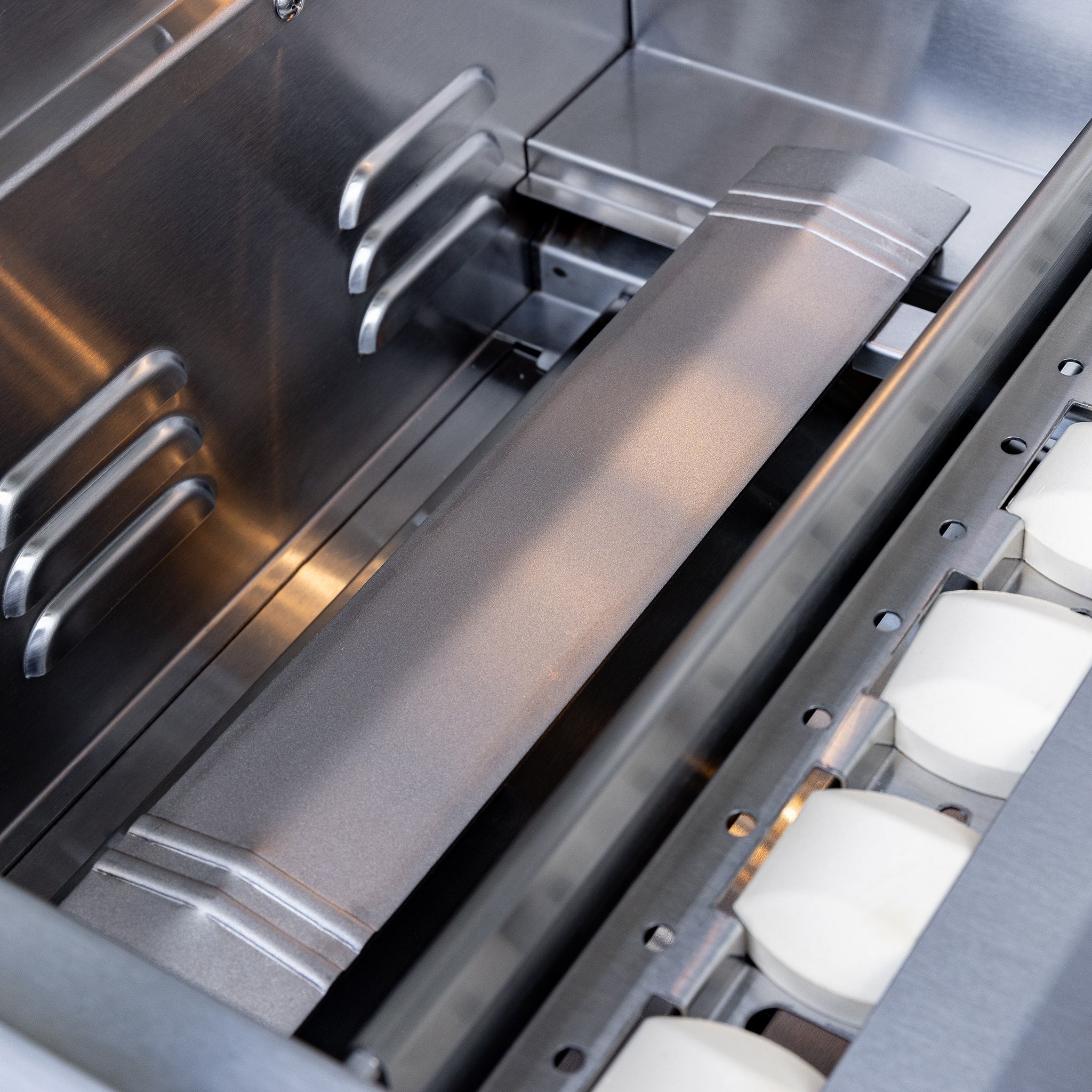 Summerset Sizzler Pro 40" Built-in Grill, SZRPRO40