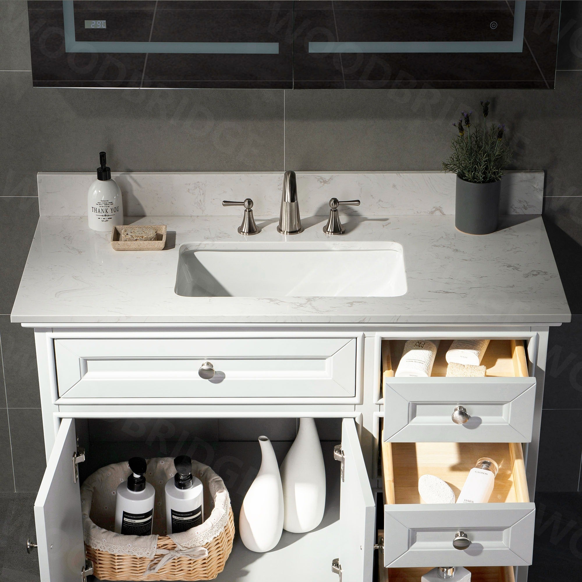 WOODBRIDGE 31" x22" Vanity Top with Single Under Mount Rectangle Bowl, CALAVT3122-8