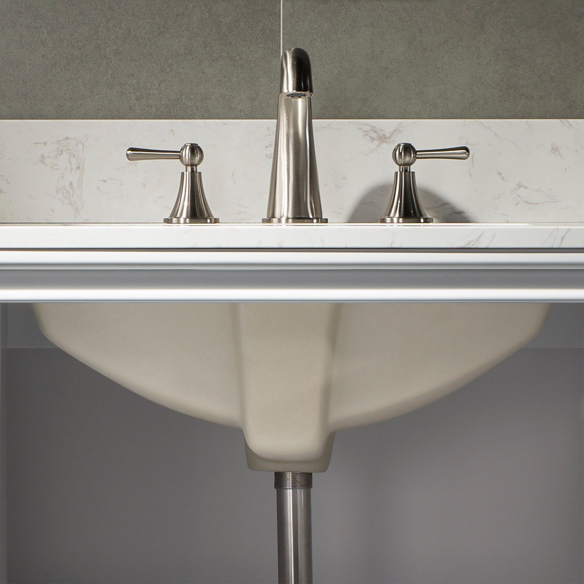WOODBRIDGE 31" x22" Vanity Top with Single Under Mount Rectangle Bowl, CALAVT3122-8