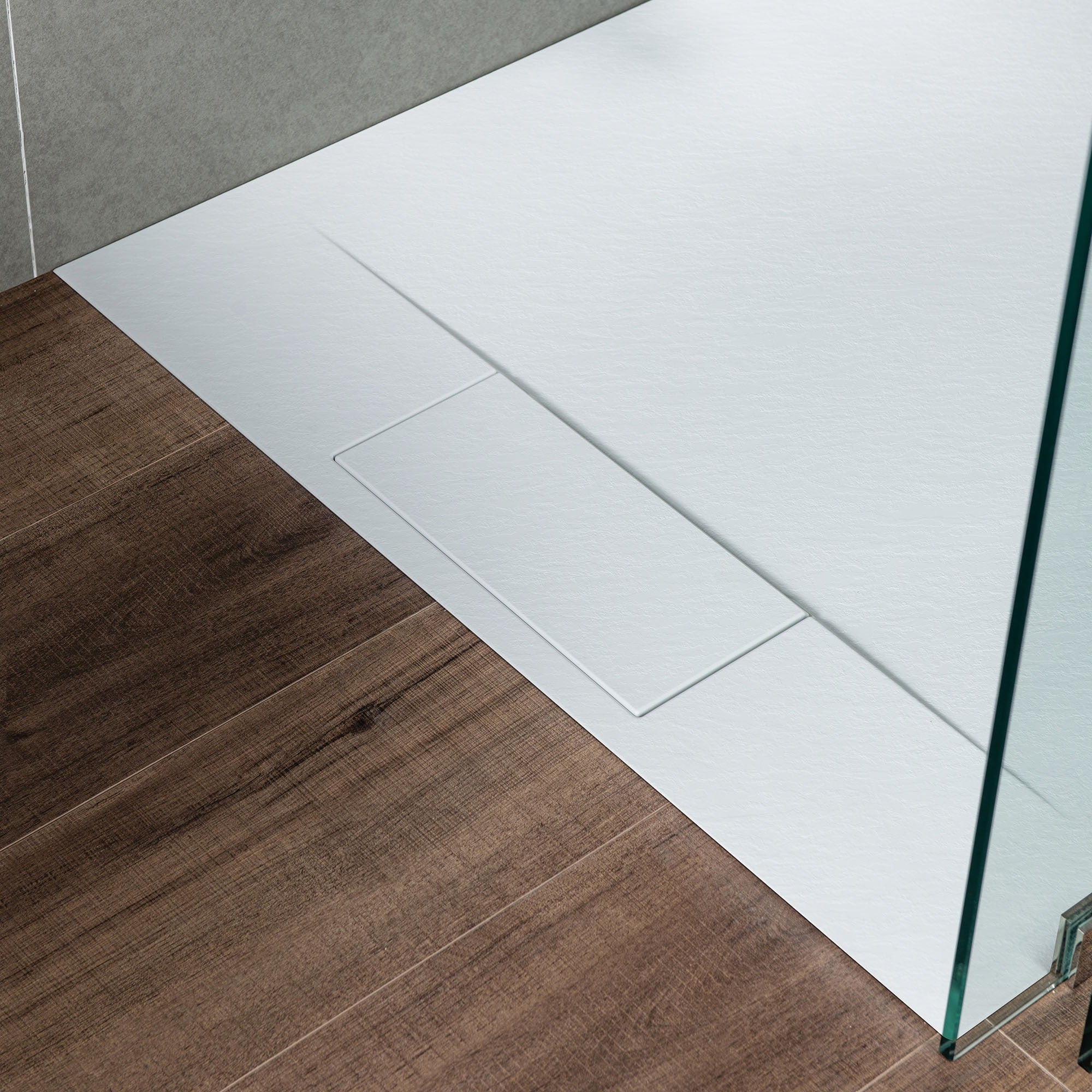 WOODBRIDGE 47.5 in L x 31.5 in W Zero Threshold End Drain Shower Base with Reversible Drain Placement, Matching Decorative Drain Plate and Tile Flange