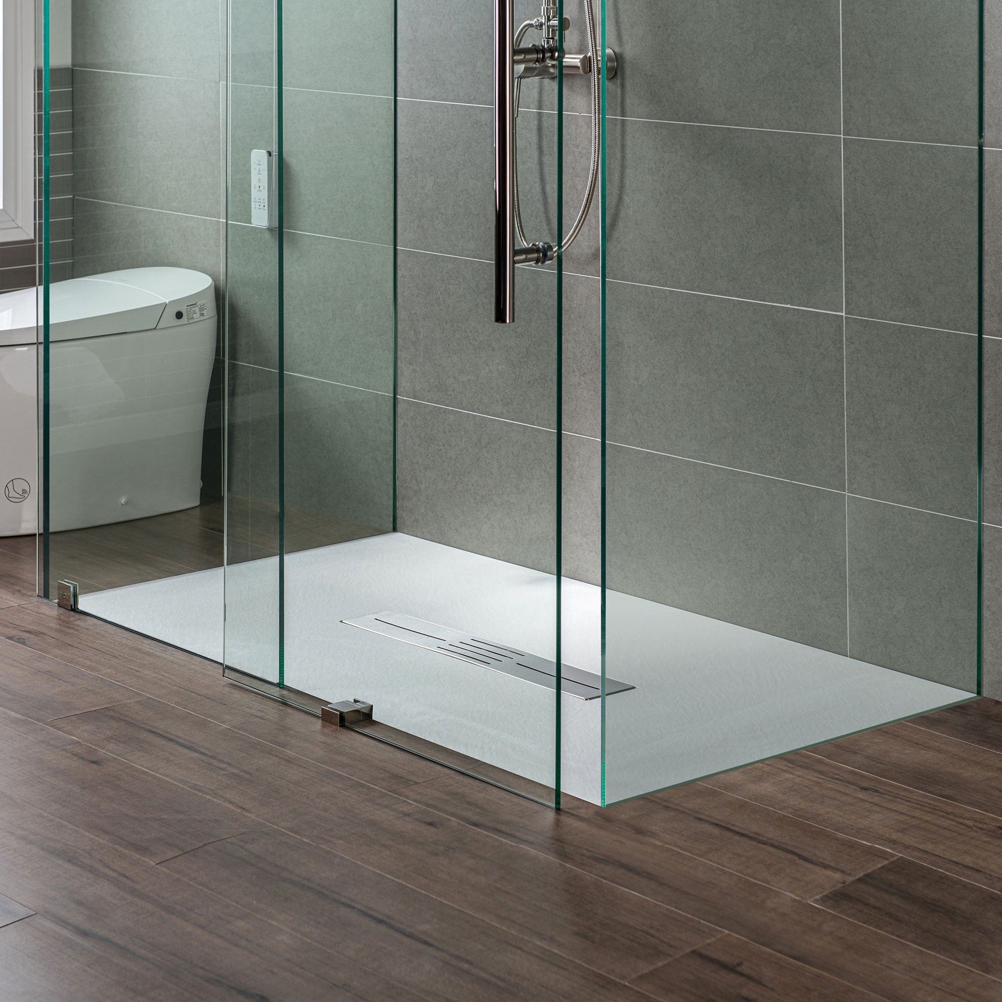 WOODBRIDGE 47.5 in L x 35.4 in W Zero Threshold End Drain Shower Base with Center Drain Placement, Matching Decorative Drain Plate and Tile Flange