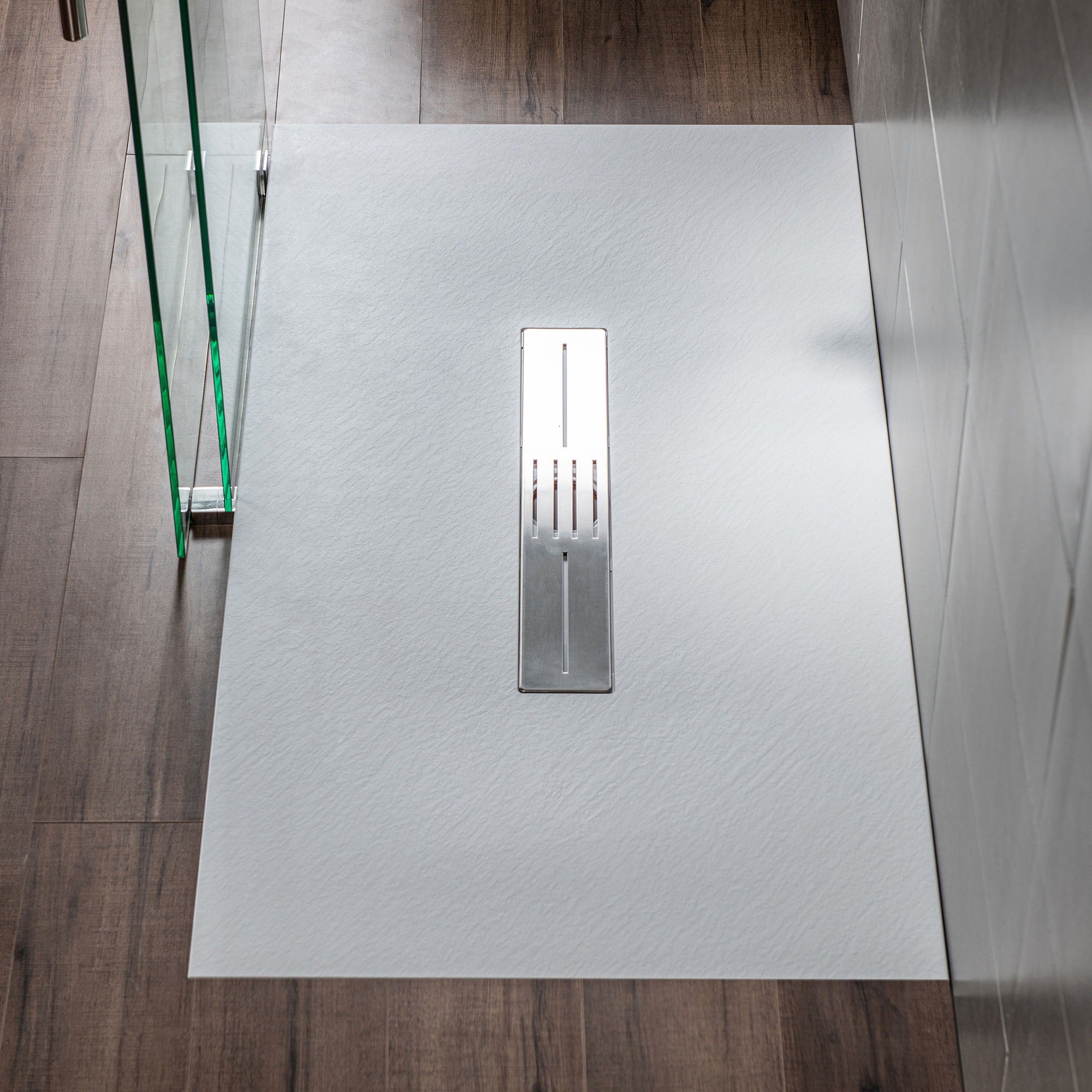 WOODBRIDGE 59 in L x 35.4 in W Zero Threshold End Drain Shower Base with Center Drain Placement, Matching Decorative Drain Plate and Tile Flange