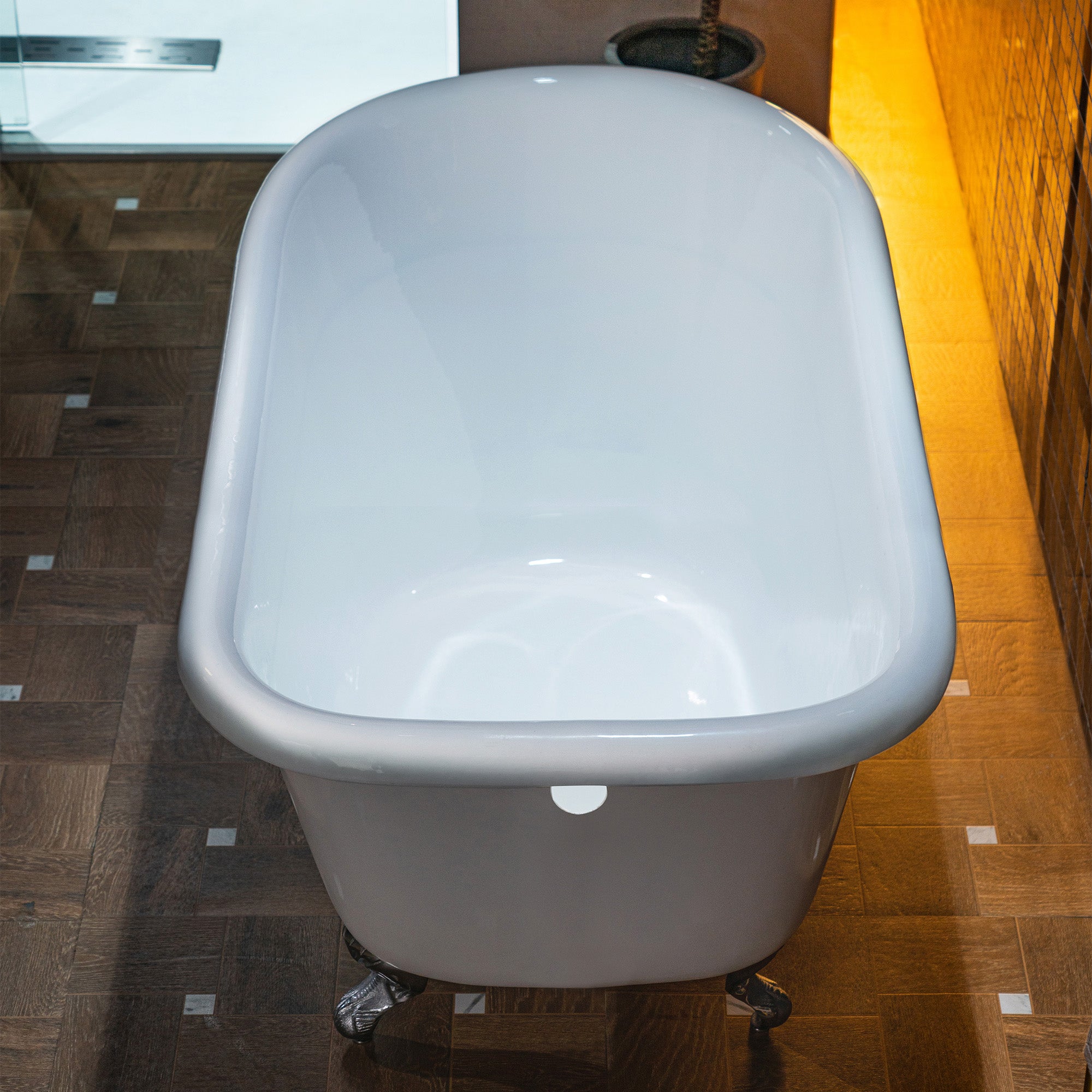 WOODBRIDGE 60" Enameled Cast Iron Roll Top Clawfoot Bathtub