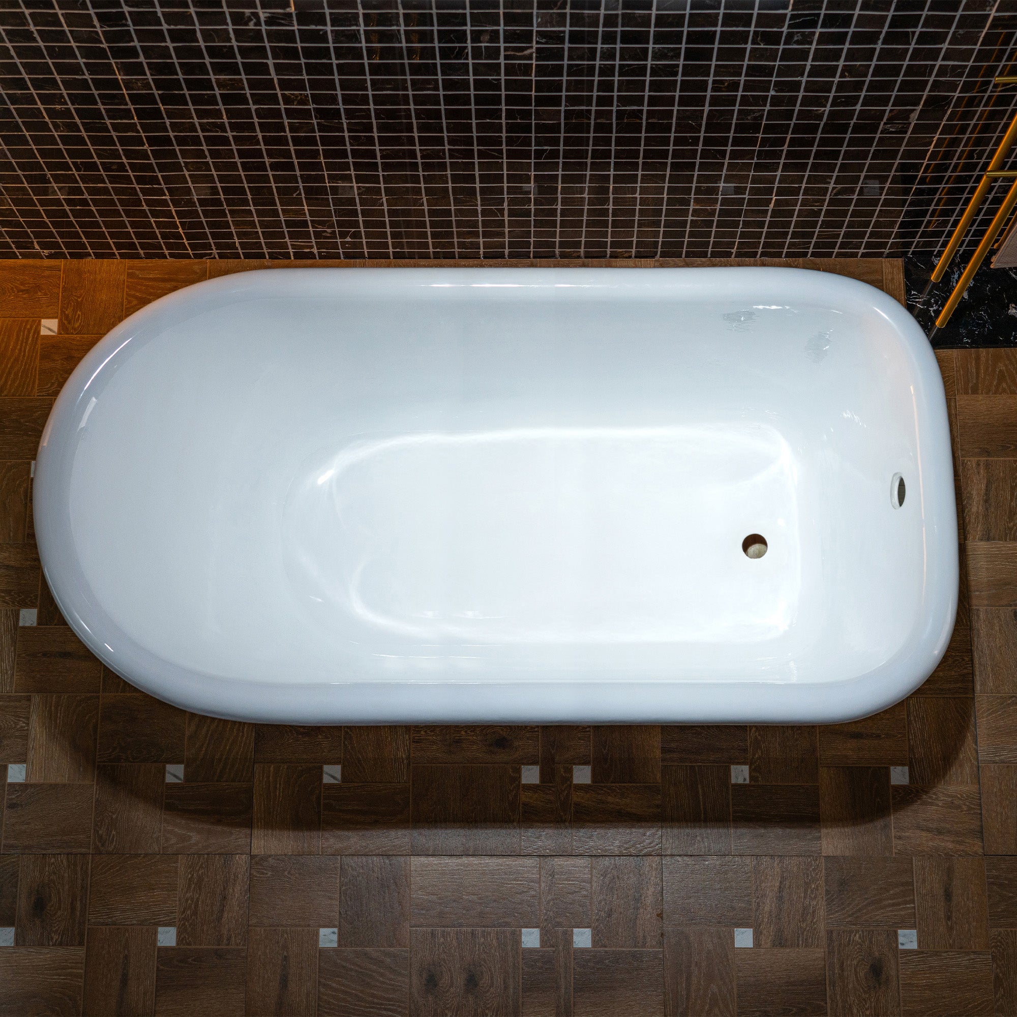 WOODBRIDGE 60" Enameled Cast Iron Roll Top Clawfoot Bathtub