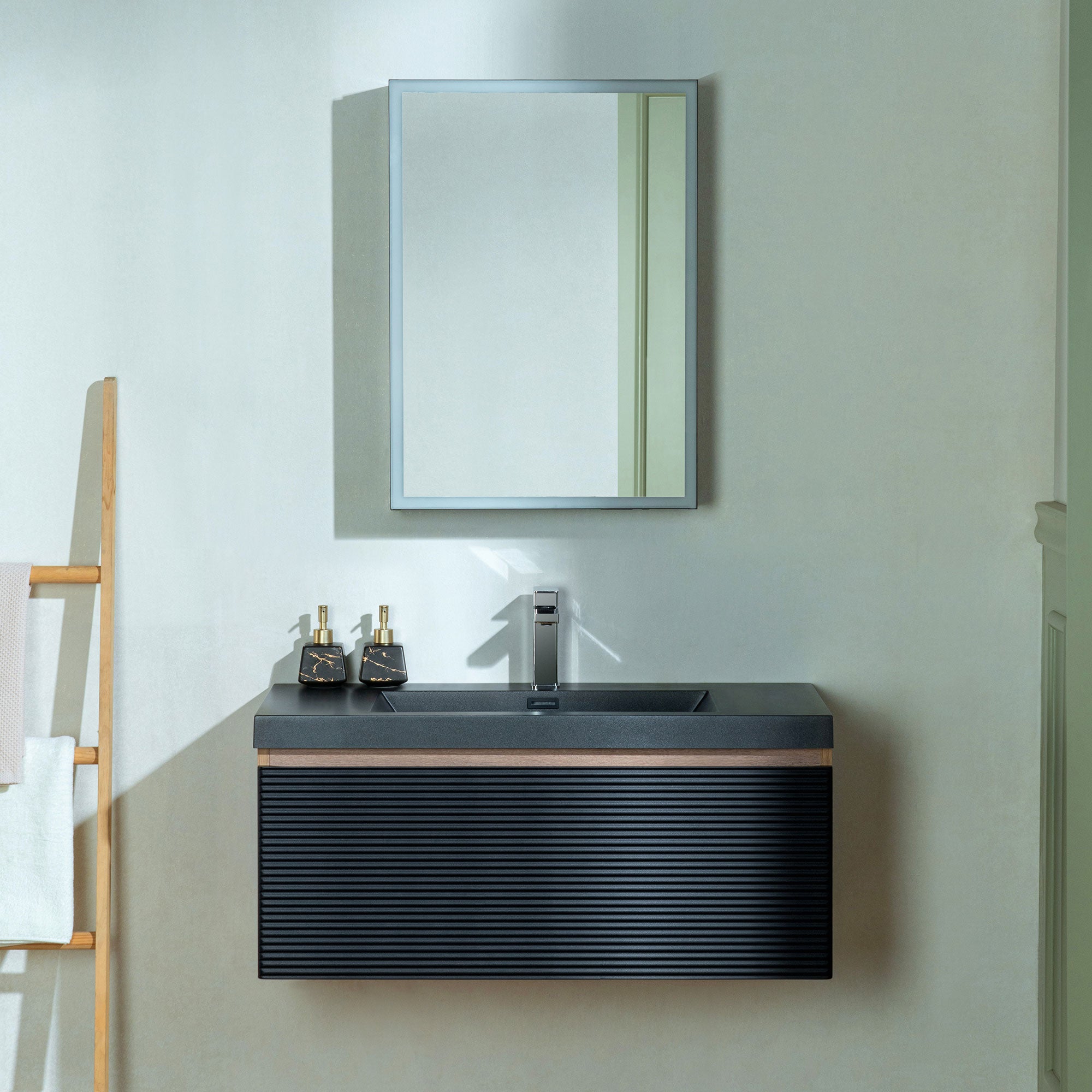 WOODBRIDGE 29-1/2 in. W x 19-5/8 in. D Wall Mounted Floating Multi-layer Engineering Wood Bathroom Vanity with Premium Black Sintered Stone Vanity Top