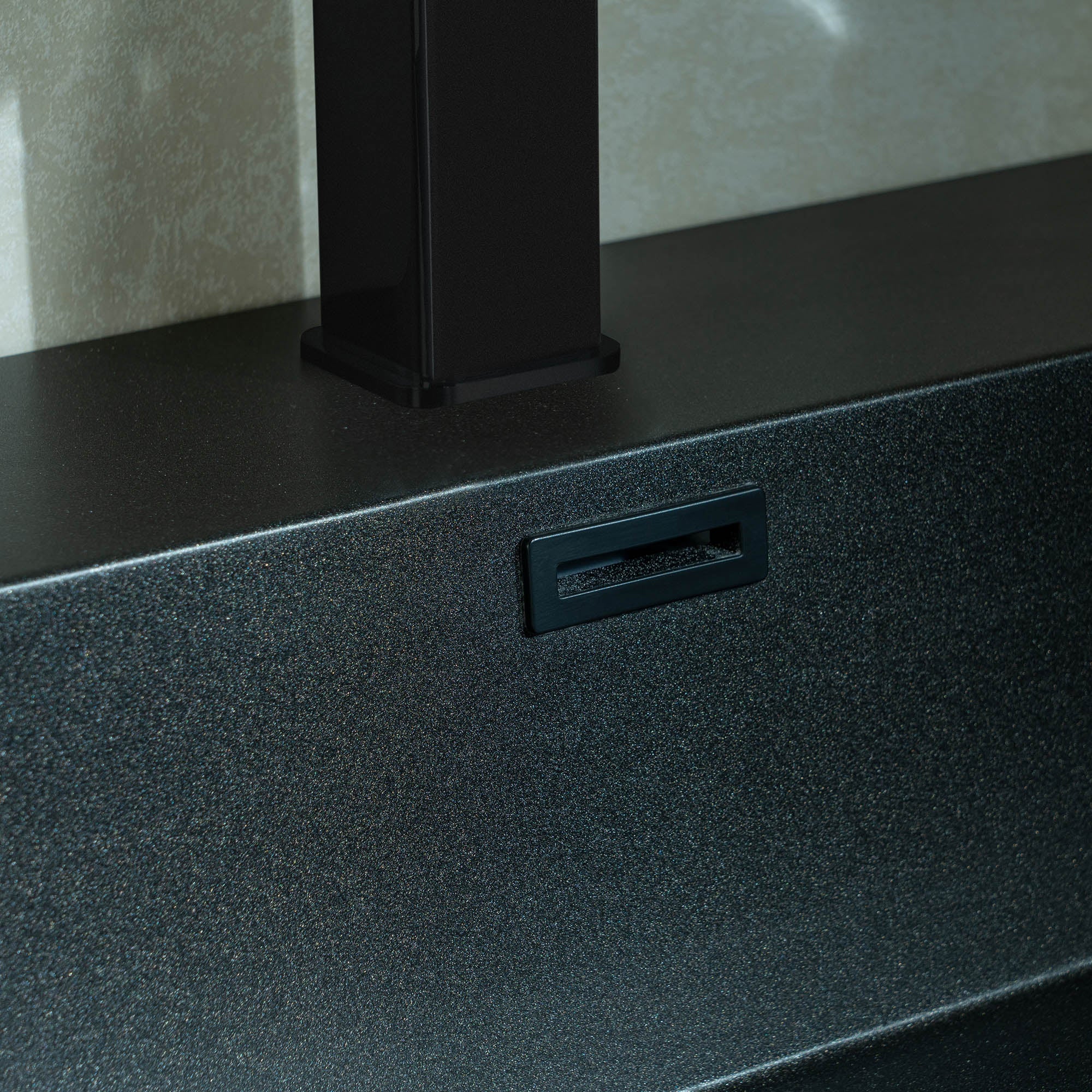 WOODBRIDGE 29-1/2 in. W x 19-5/8 in. D Wall Mounted Floating Multi-layer Engineering Wood Bathroom Vanity with Premium Black Sintered Stone Vanity Top