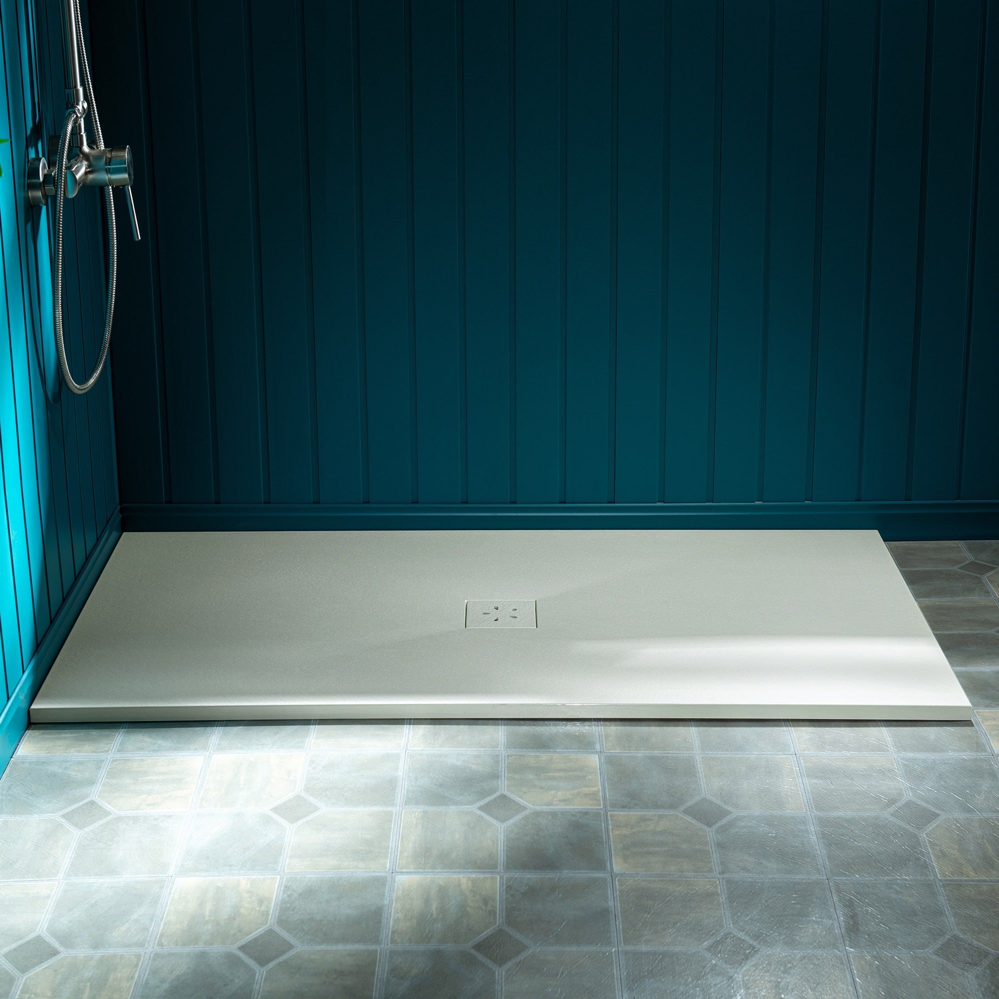 WOODBRIDGE 60-in L x 36-in W Zero-Threshold End-Drain Shower Base with Center Drain Placement, Matching Decorative Drain Plate and Tile Flange