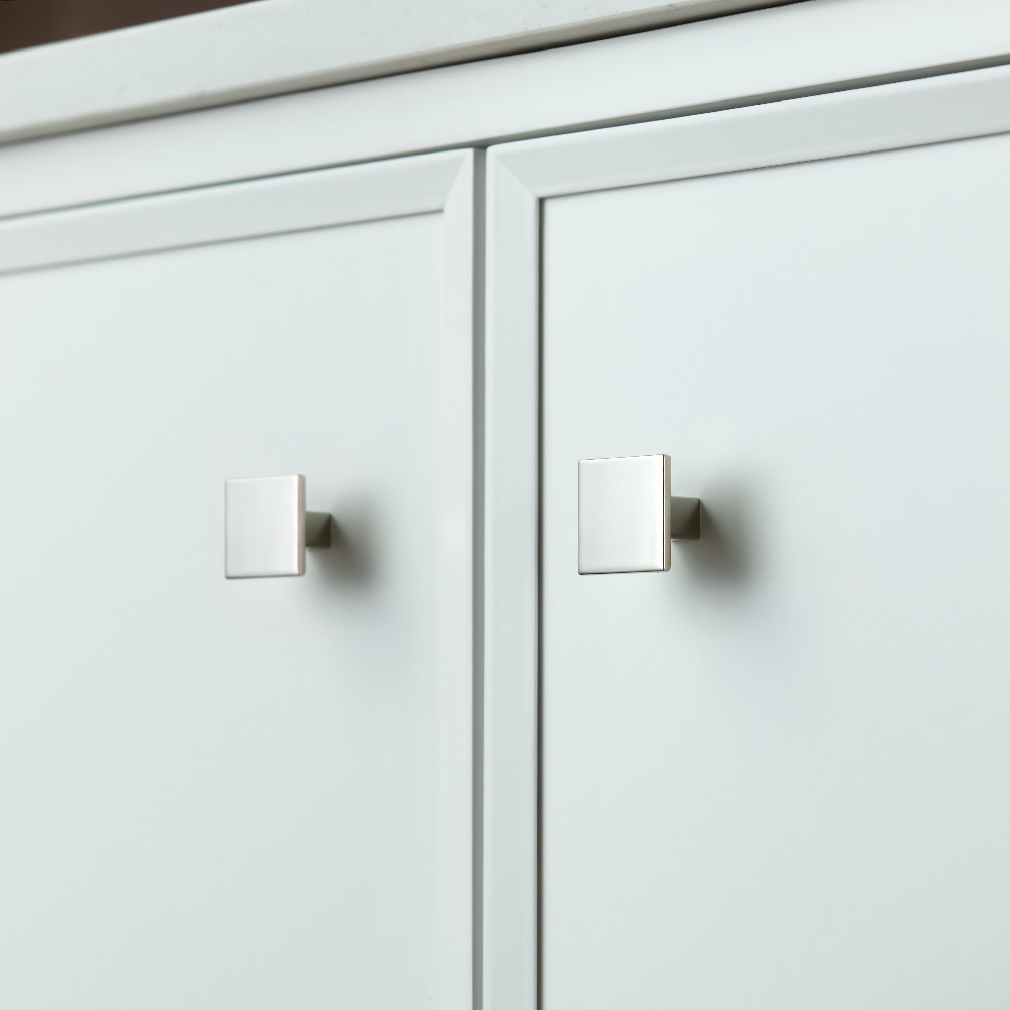 WOODBRIDGE 37" White Single Sink Bathroom Vanity Engineered Stone Top, Pre-drilled for 8 in. widespread faucets, Solid Wood Frame & Drawers, Fully Assembled and Ready to Install.