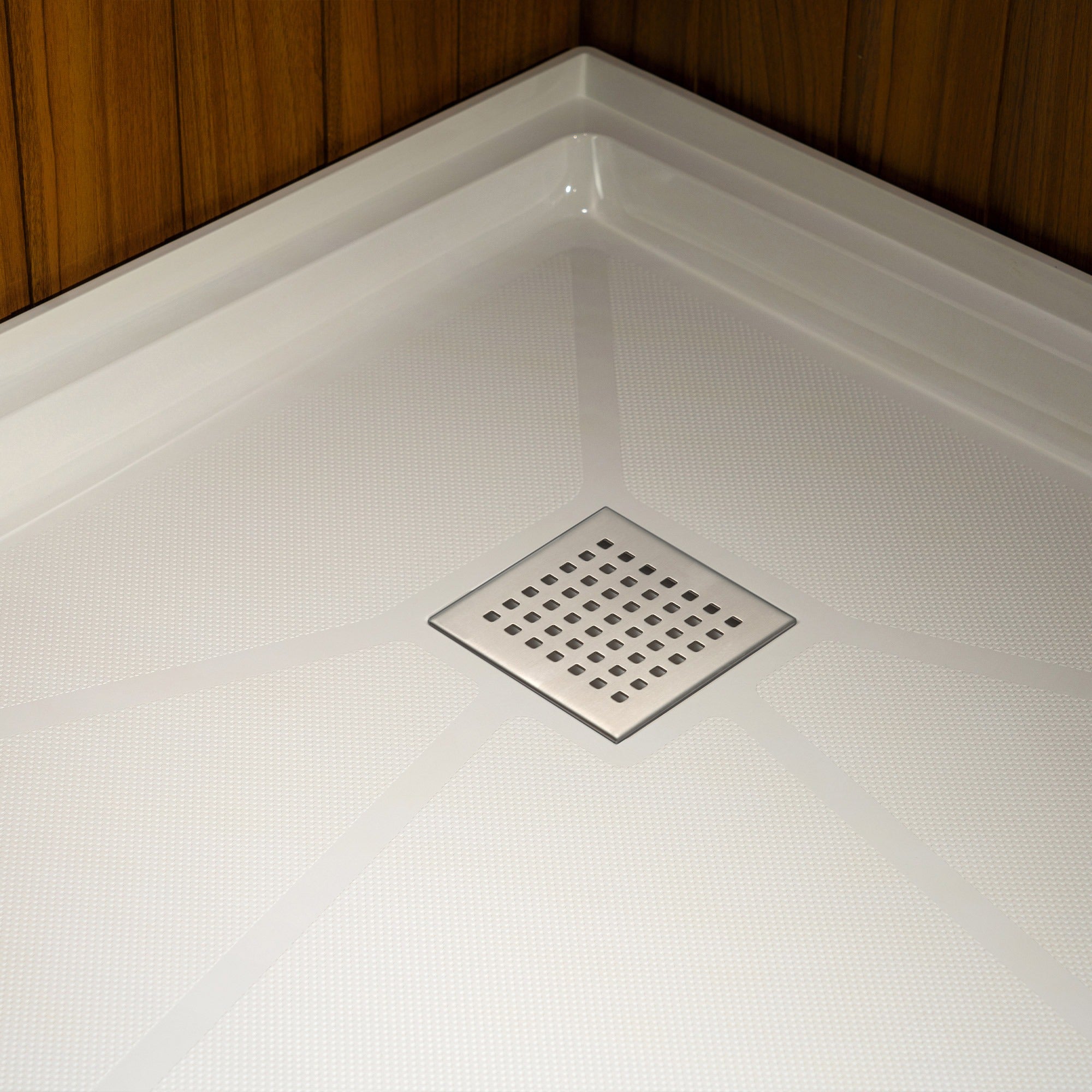 WOODBRIDGE 34 in. x 34 in. Solid Surface Neo-Angle Shower Base Pan in White with Drain Cover