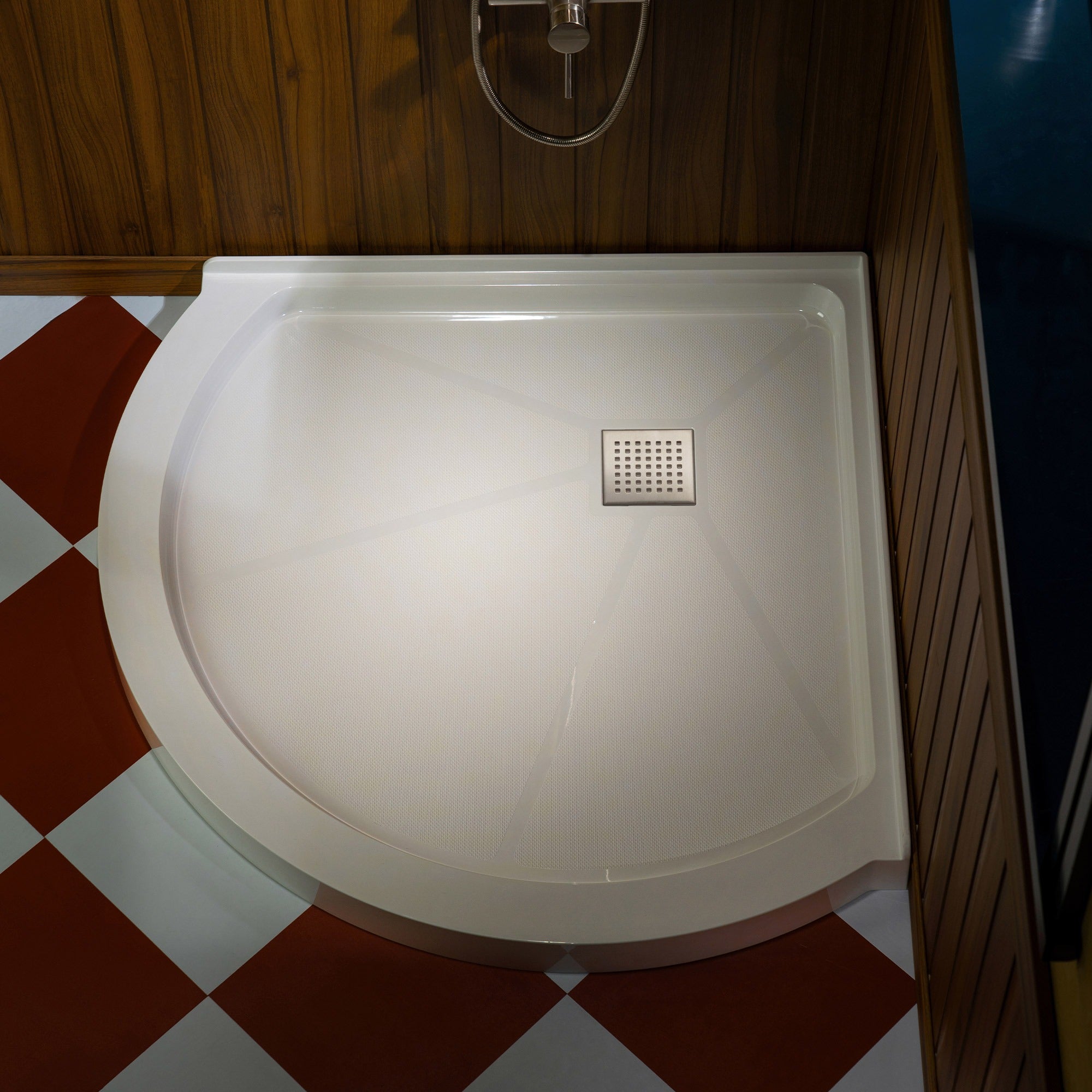 WOODBRIDGE 36 in. x 36 in. Round Corner Solid Surface Neo-Angle Shower Base Pan in White with Drain Cover