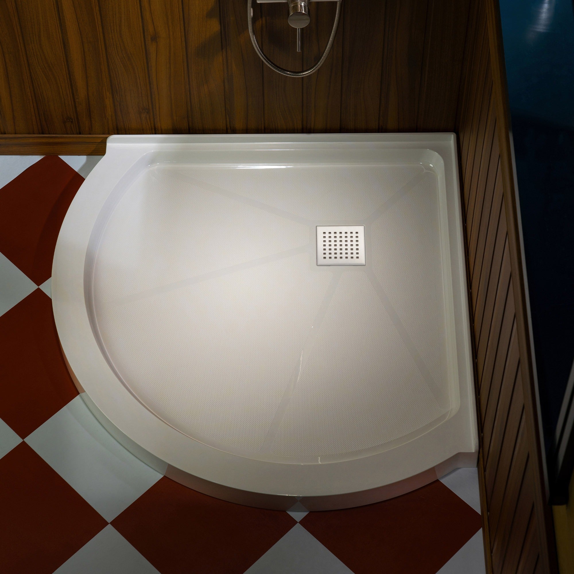 WOODBRIDGE 36 in. x 36 in. Round Corner Solid Surface Neo-Angle Shower Base Pan in White with Drain Cover