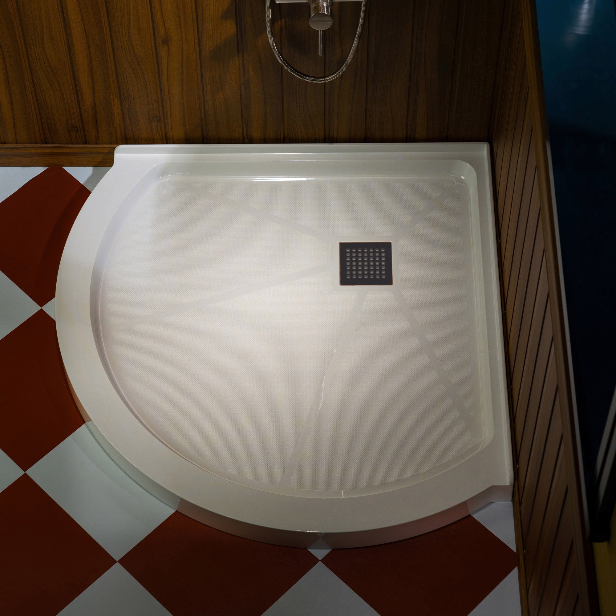 WOODBRIDGE 36 in. x 36 in. Round Corner Solid Surface Neo-Angle Shower Base Pan in White with Drain Cover