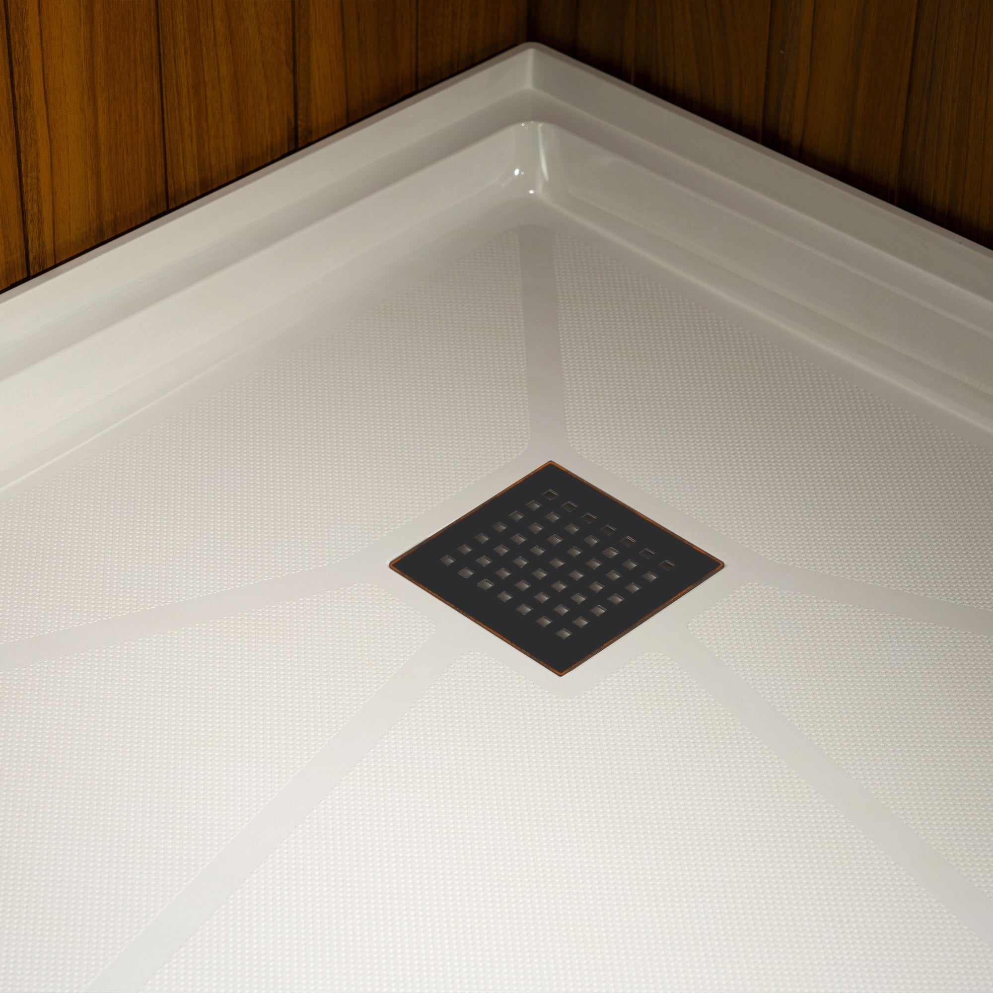 WOODBRIDGE 34 in. x 34 in. Solid Surface Neo-Angle Shower Base Pan in White with Drain Cover