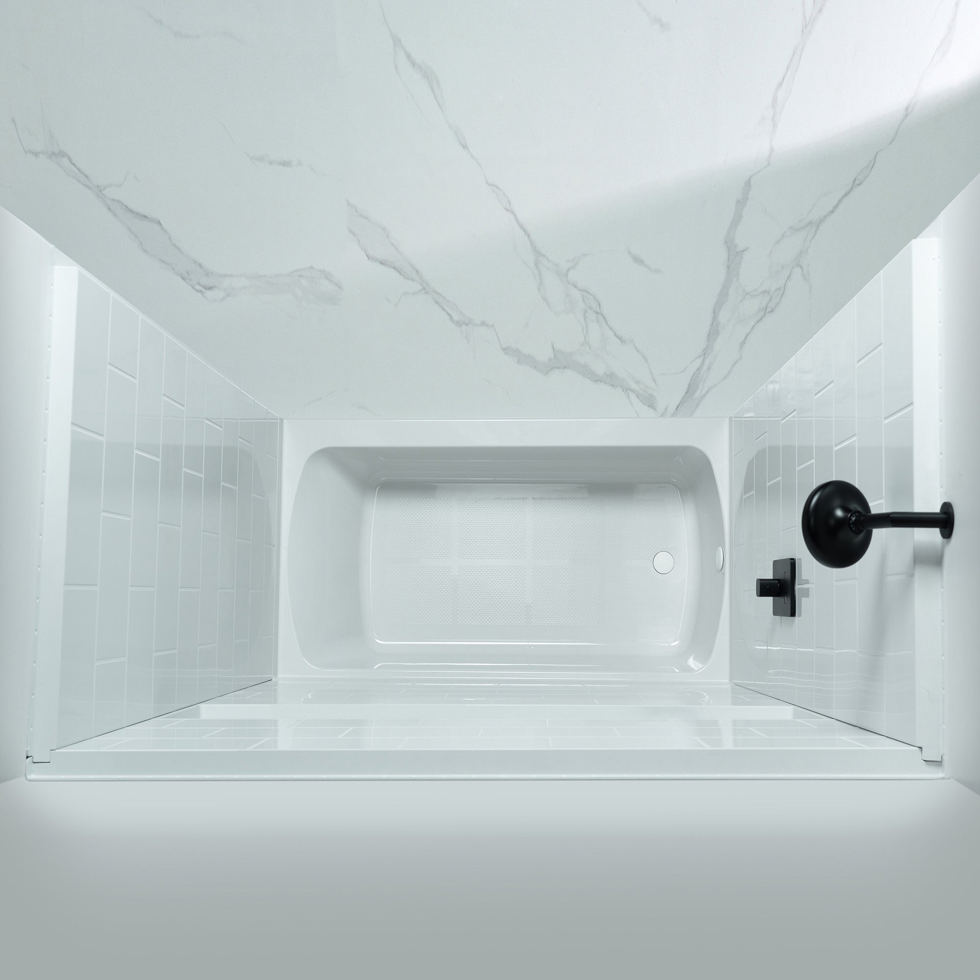 Woodbridge 60” x 32” Alcove Soaking Tub & 4-Piece Surround Combo