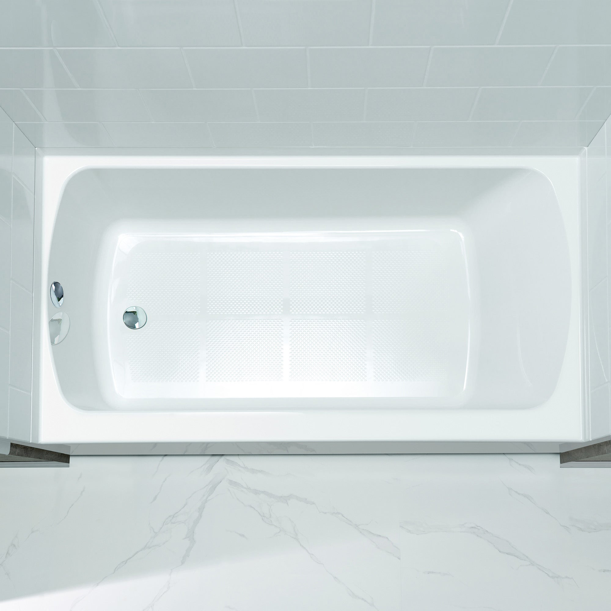 Woodbridge 60” x 32” Alcove Soaking Tub & 4-Piece Surround Combo