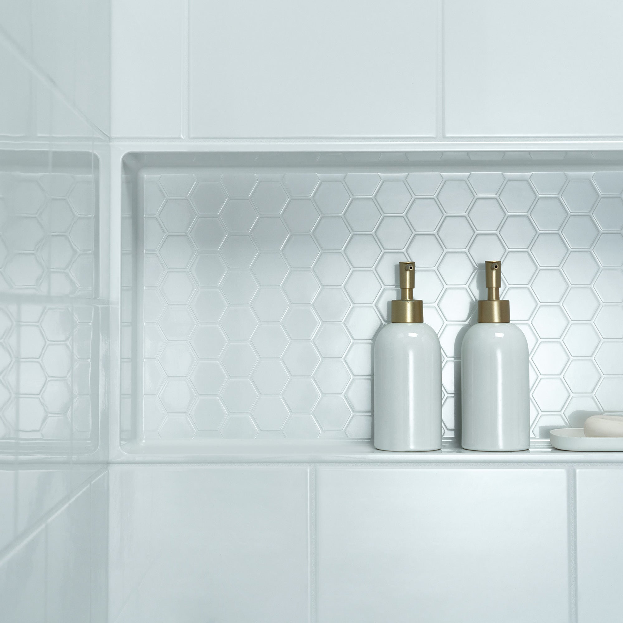 Woodbridge 60” x 32” Alcove Soaking Tub & 4-Piece Surround Combo