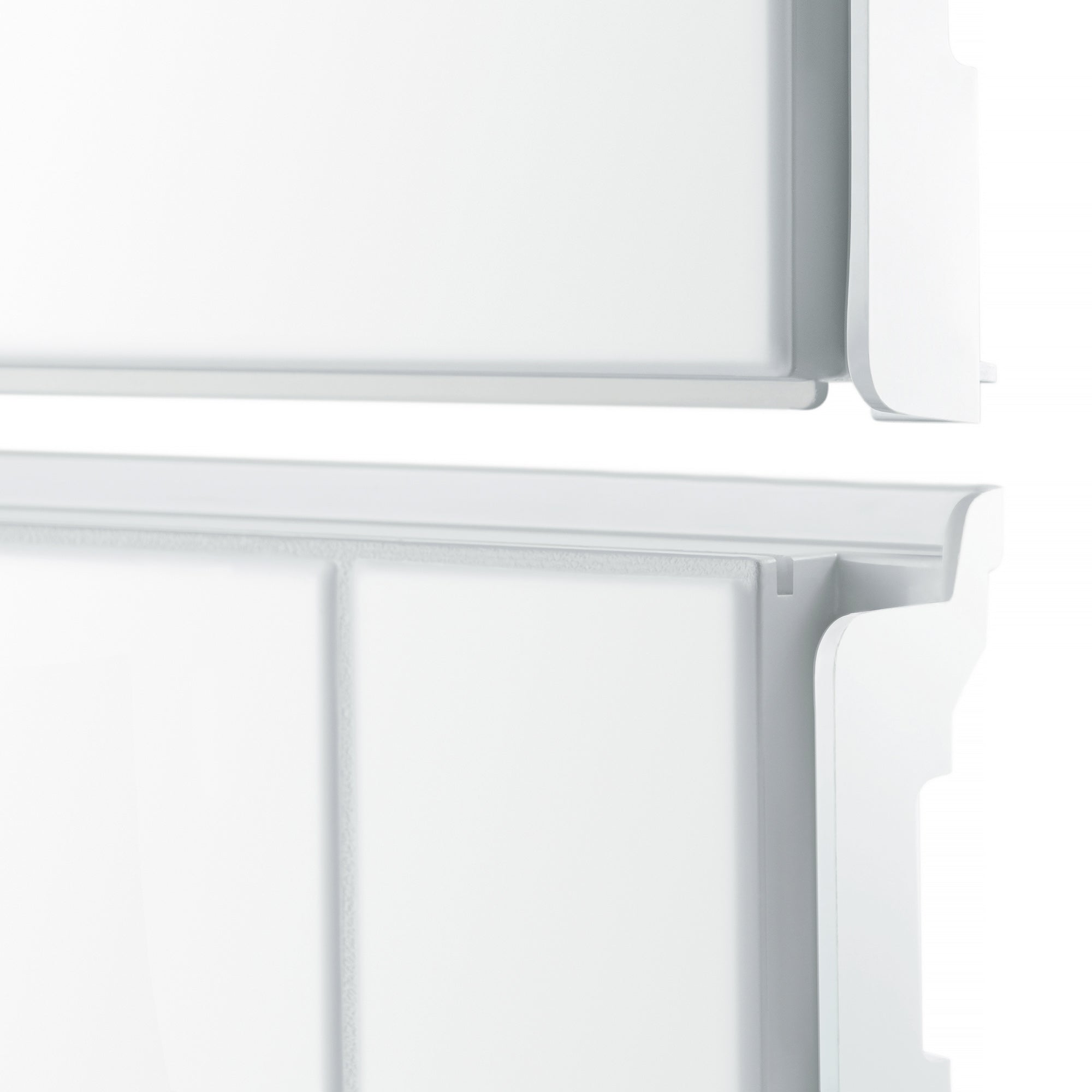 Woodbridge 60” x 32” Alcove Soaking Tub & 4-Piece Surround Combo