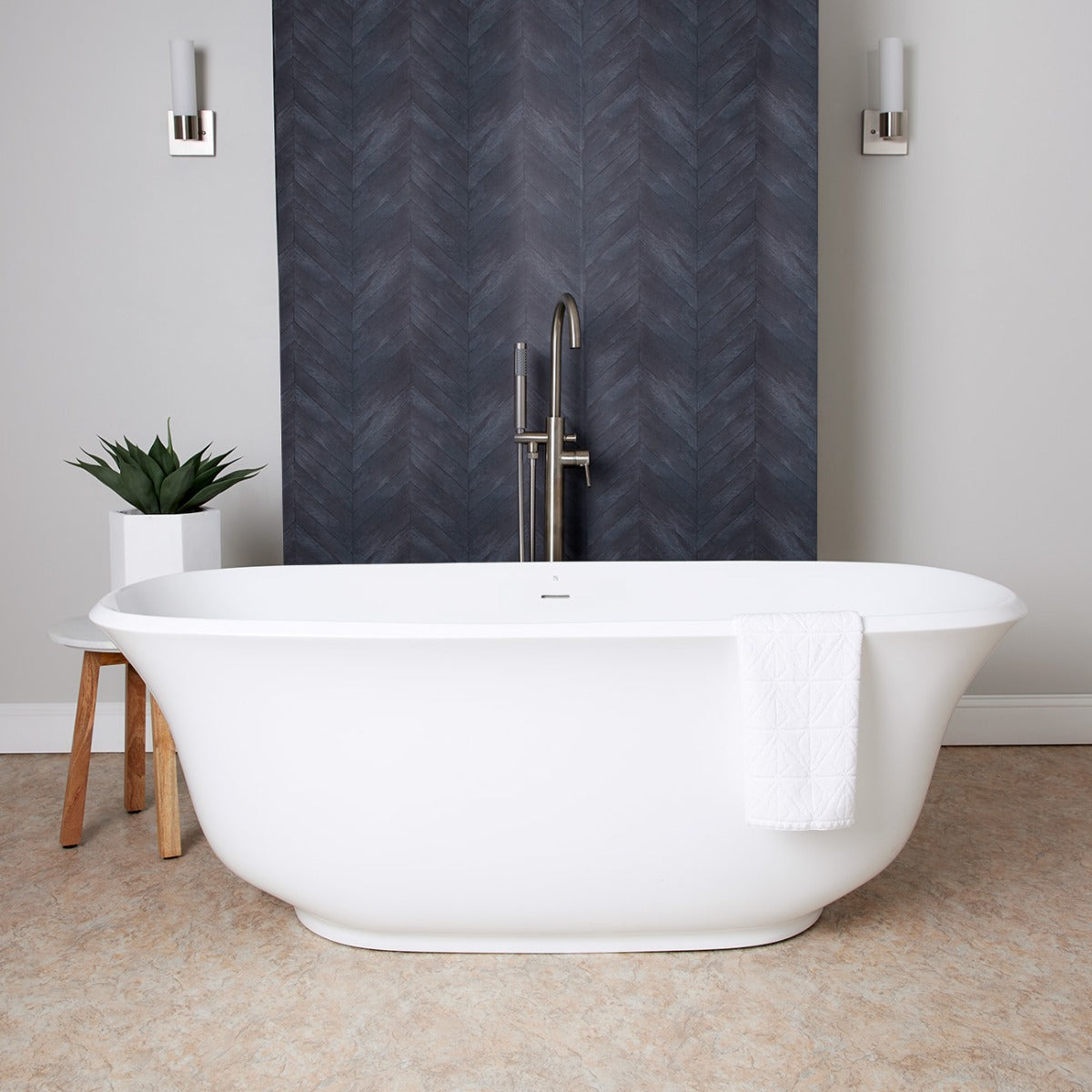 MAIDSTONE HAMPSHIRE ACRYLIC CONTEMPORARY DOUBLE ENDED TUB - NO FAUCET DRILLING