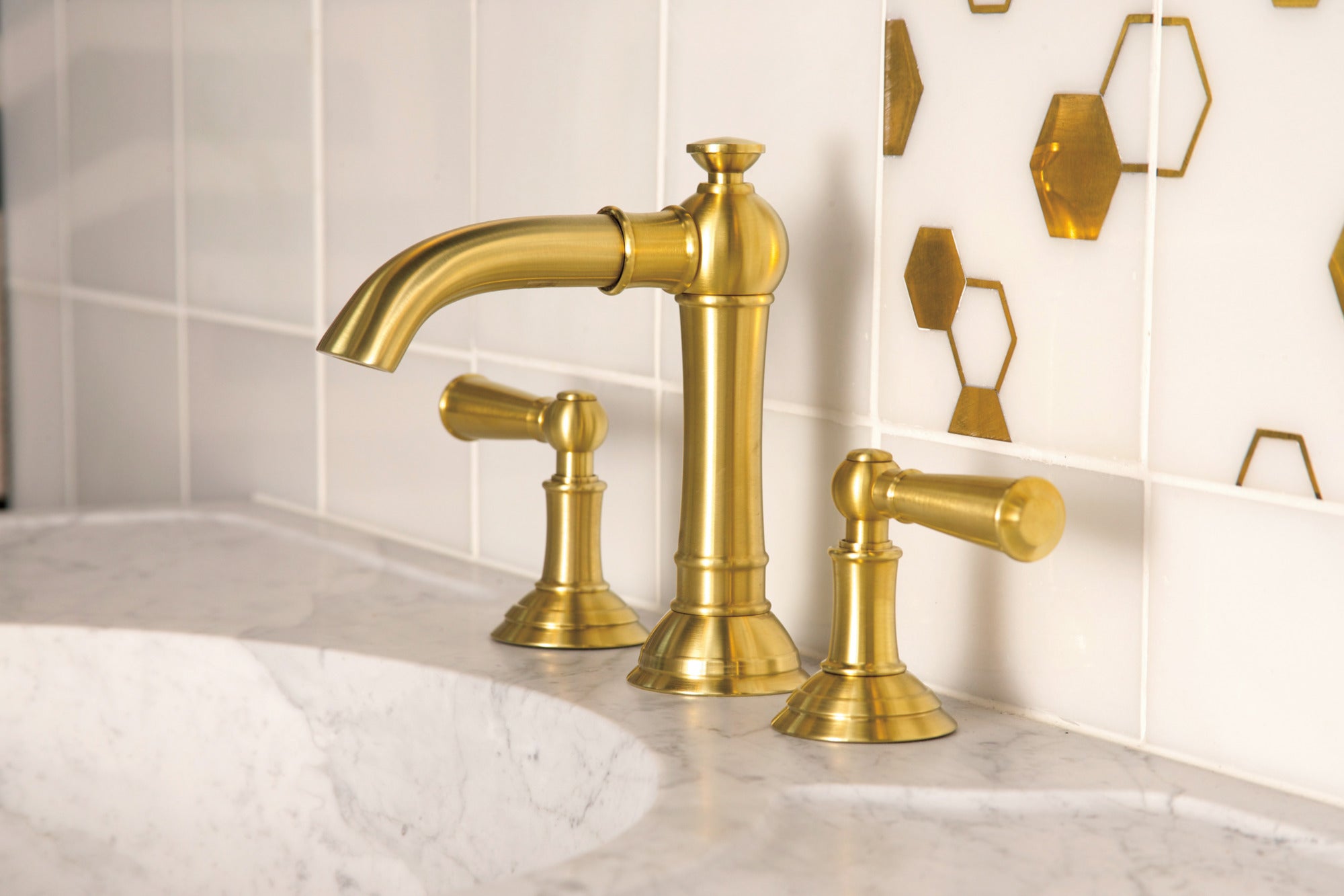 Newport Brass Aylesbury Widespread Lavatory Faucet