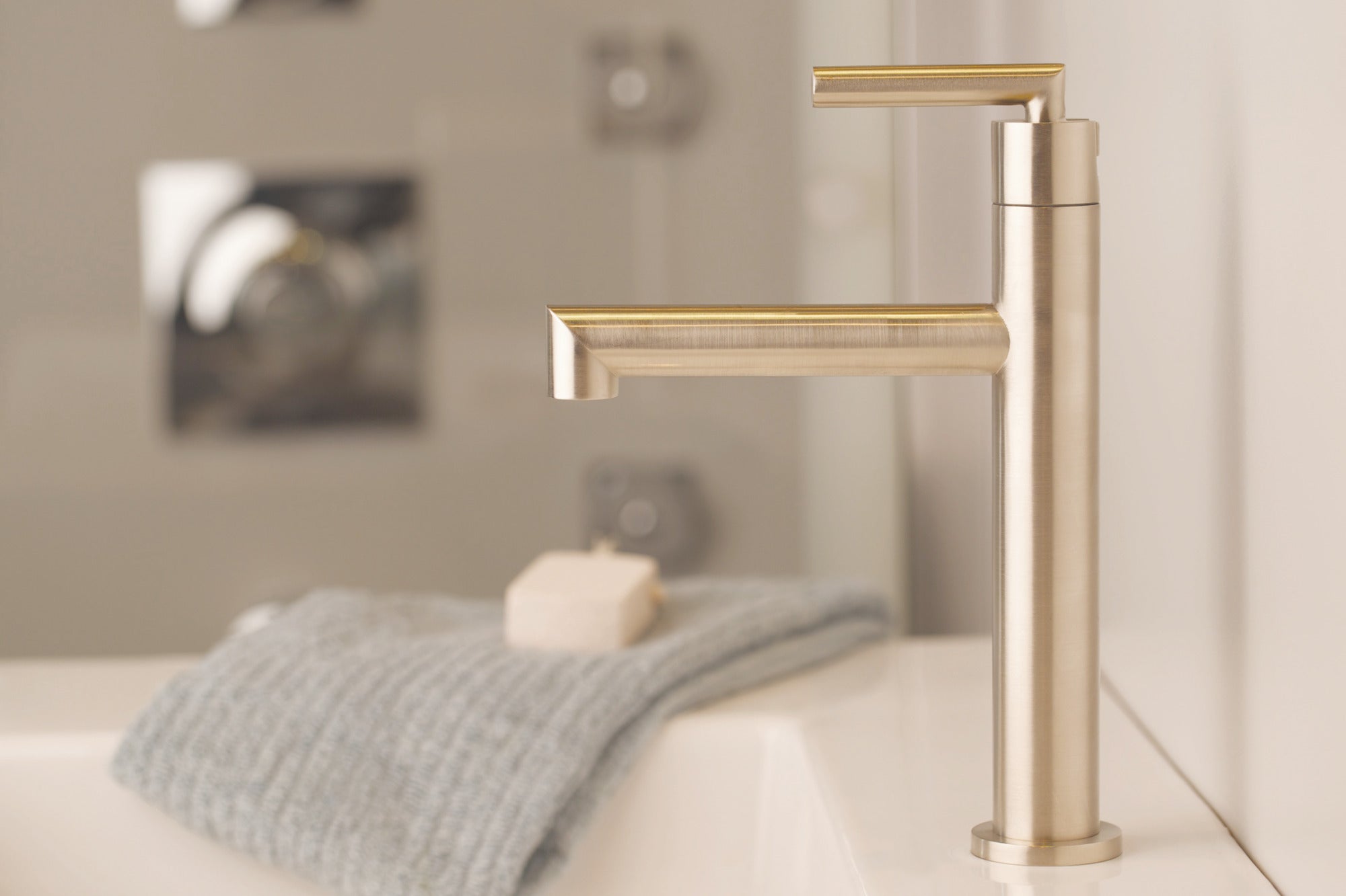 Newport Brass Keaton Single Hole Lavatory Faucet