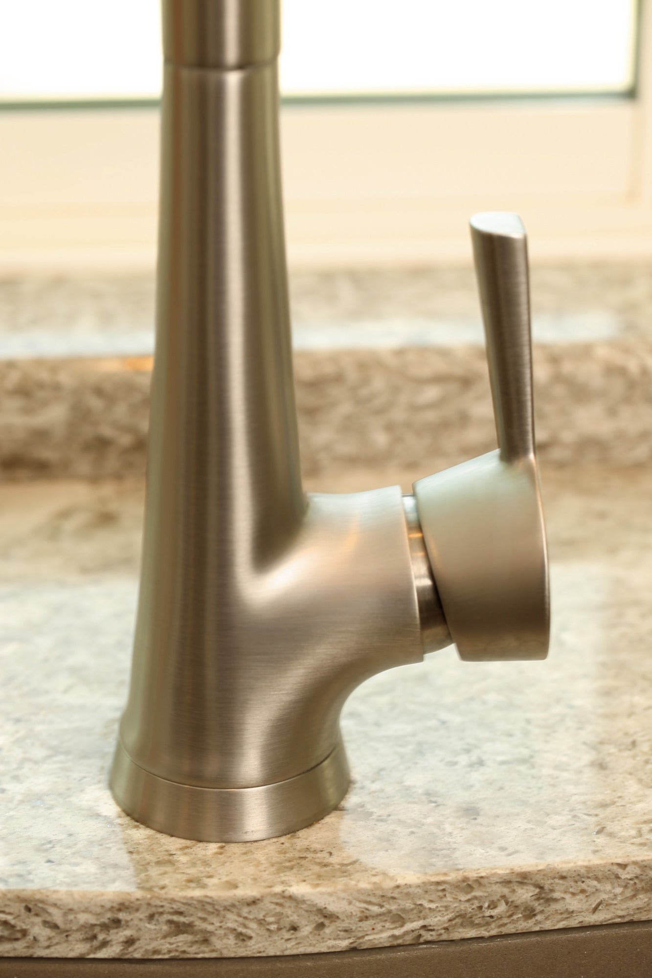 Newport Brass Vespera® Pull-Down Kitchen Faucet