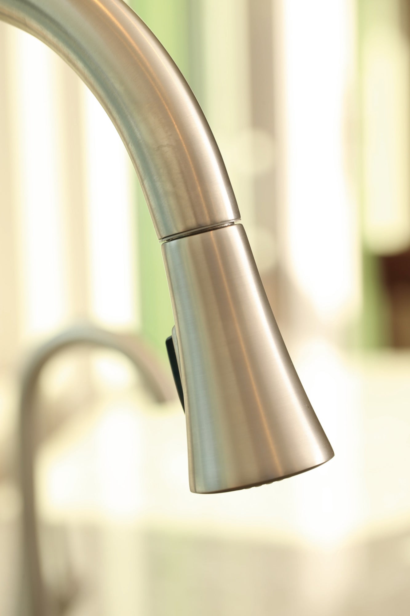 Newport Brass Vespera® Pull-Down Kitchen Faucet