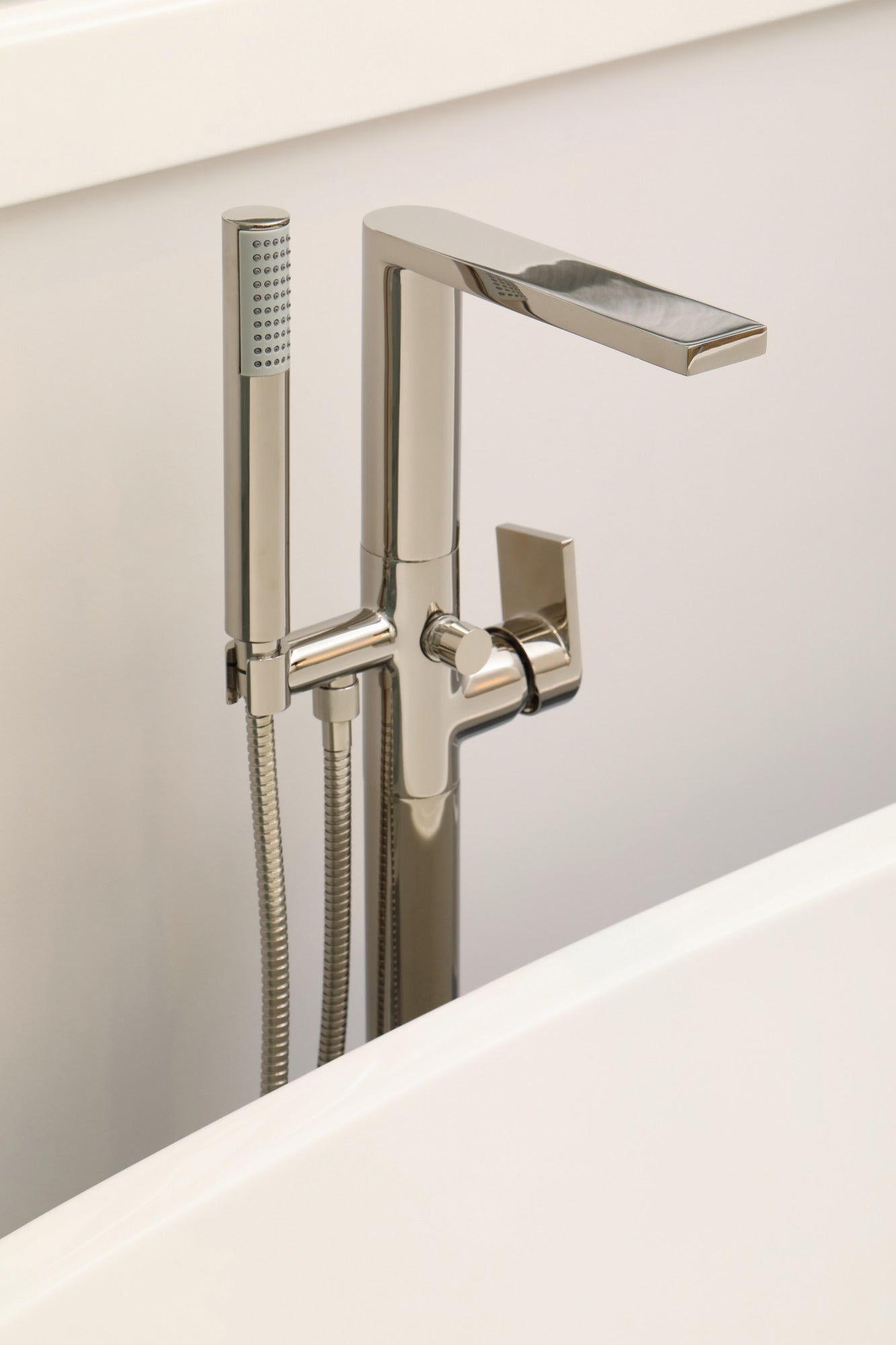 Newport Brass Skylar Exposed Tub and Hand Shower Set - Free Standing