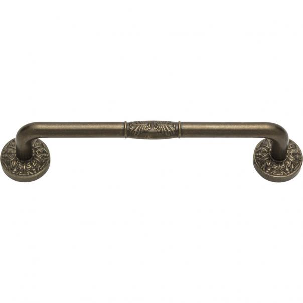 Atlas Homewares Hammered Medallion Pull