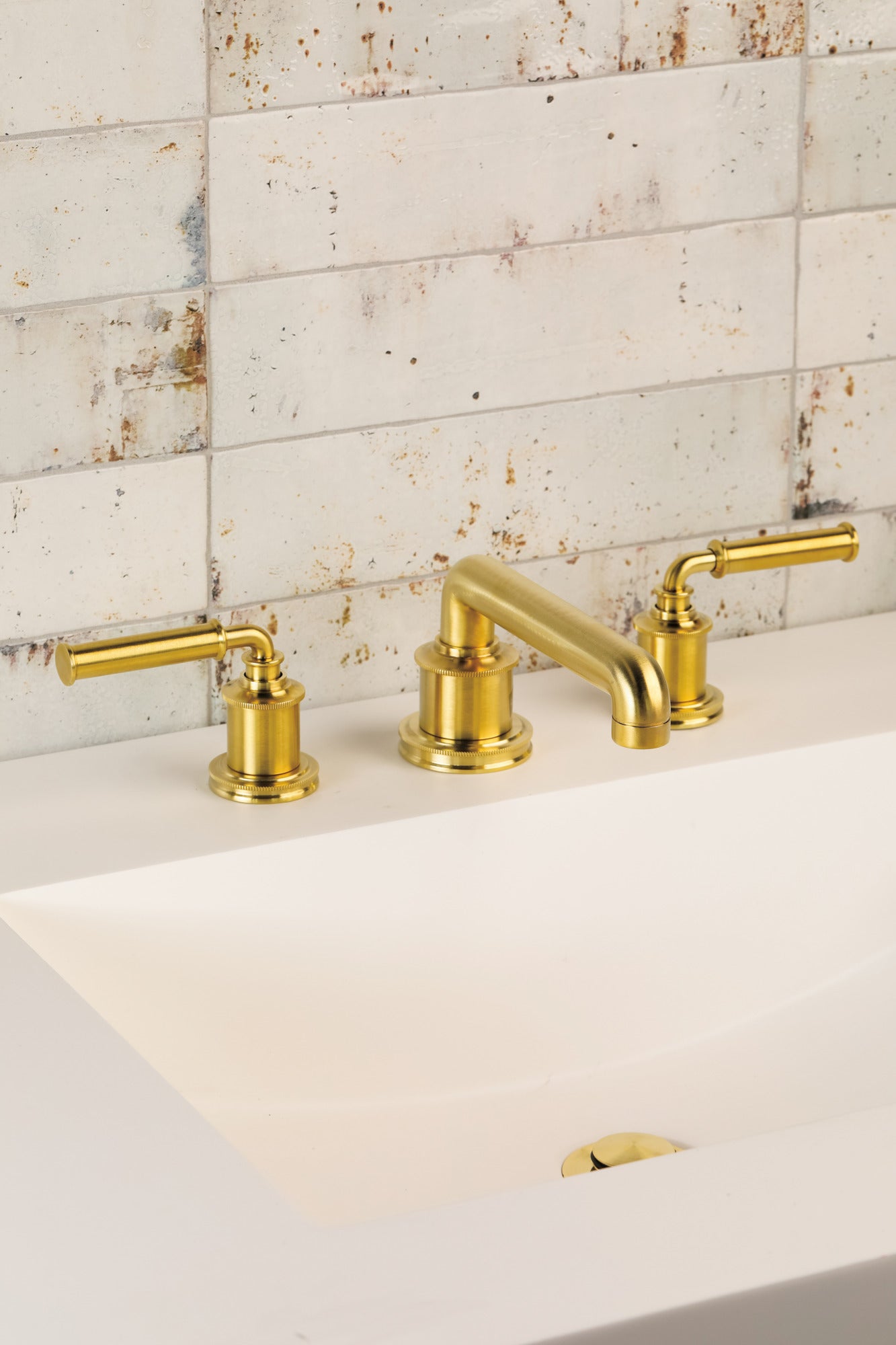 Newport Brass Taft - Kitchen Widespread Lavatory Faucet
