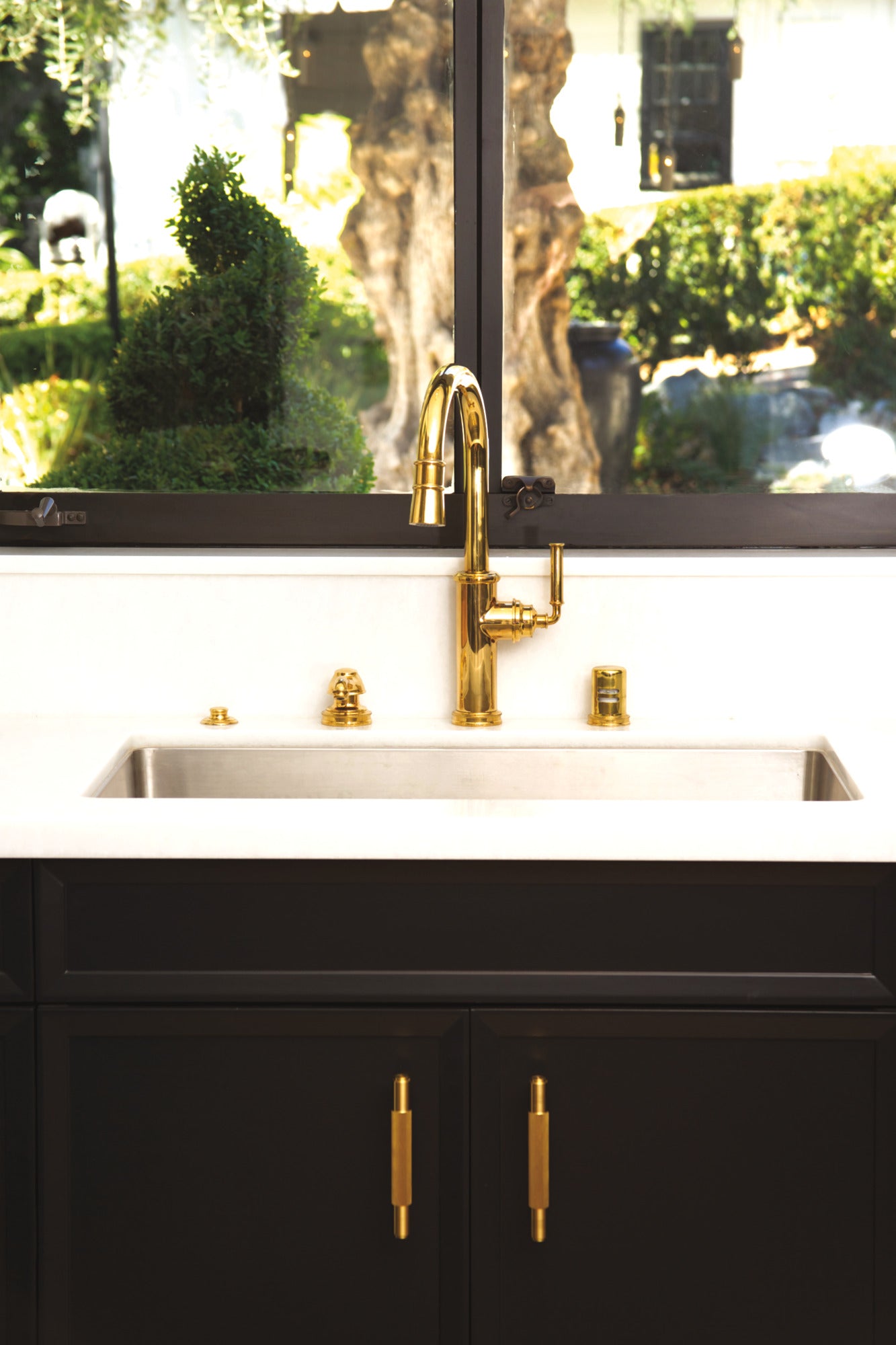 Newport Brass Taft - Kitchen Air Activated Disposer Switch