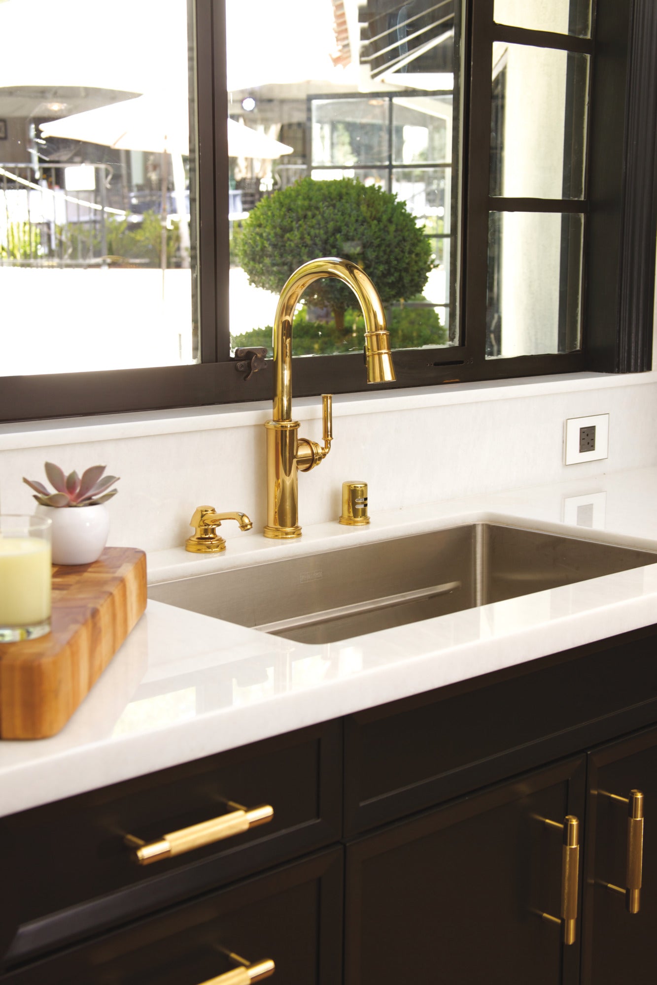 Newport Brass Taft - Kitchen Air Activated Disposer Switch