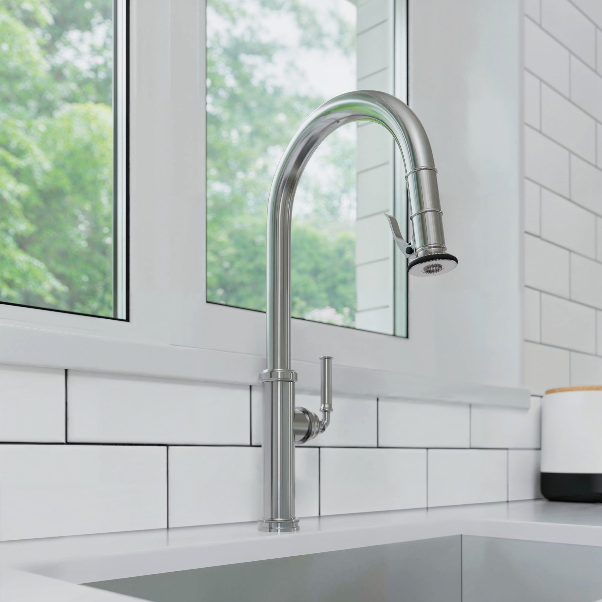 Newport Brass Taft - Kitchen Pull-Down Kitchen Faucet - Trigger Spray