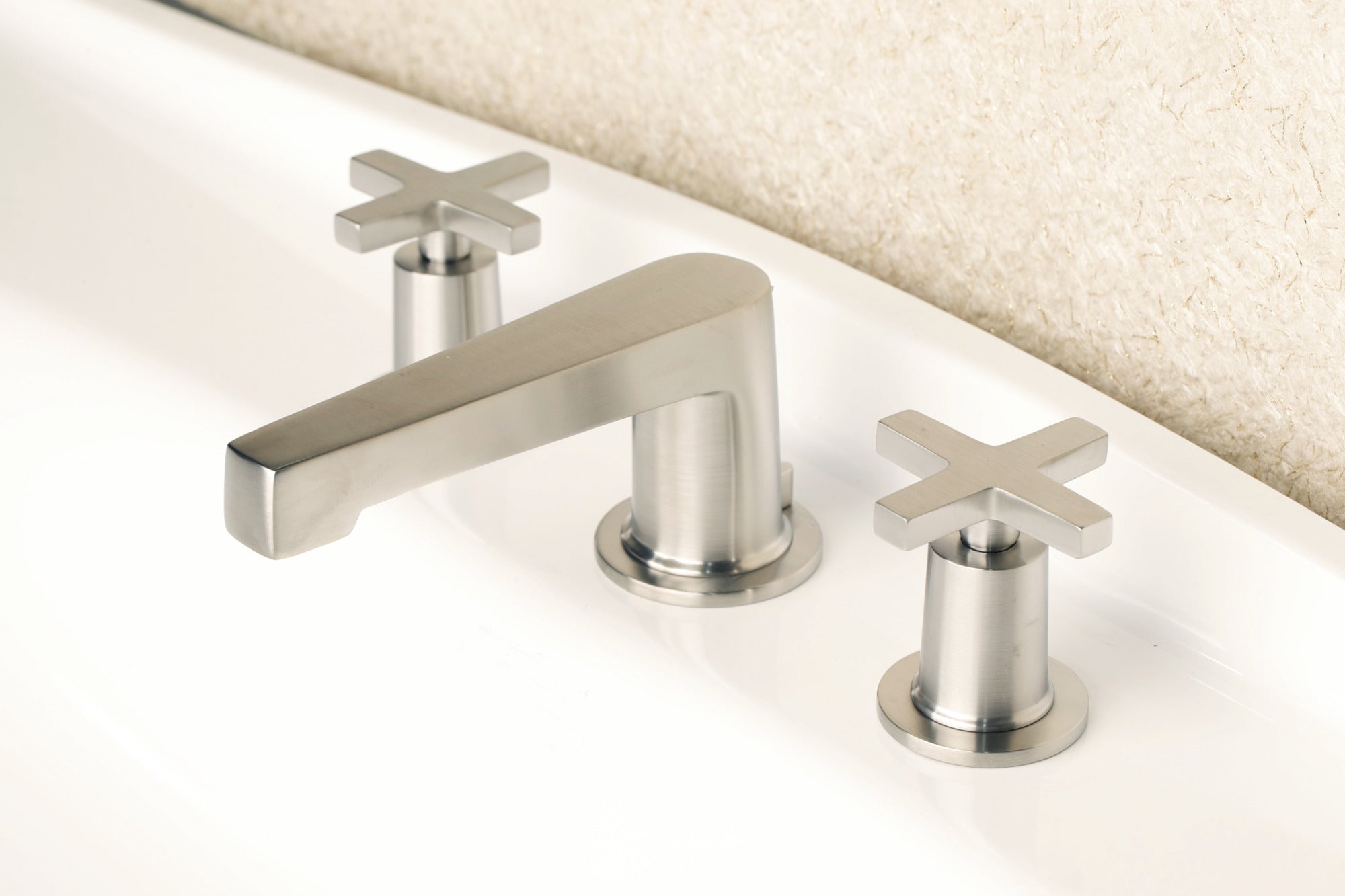 Newport Brass Dorrance® Widespread Lavatory Faucet