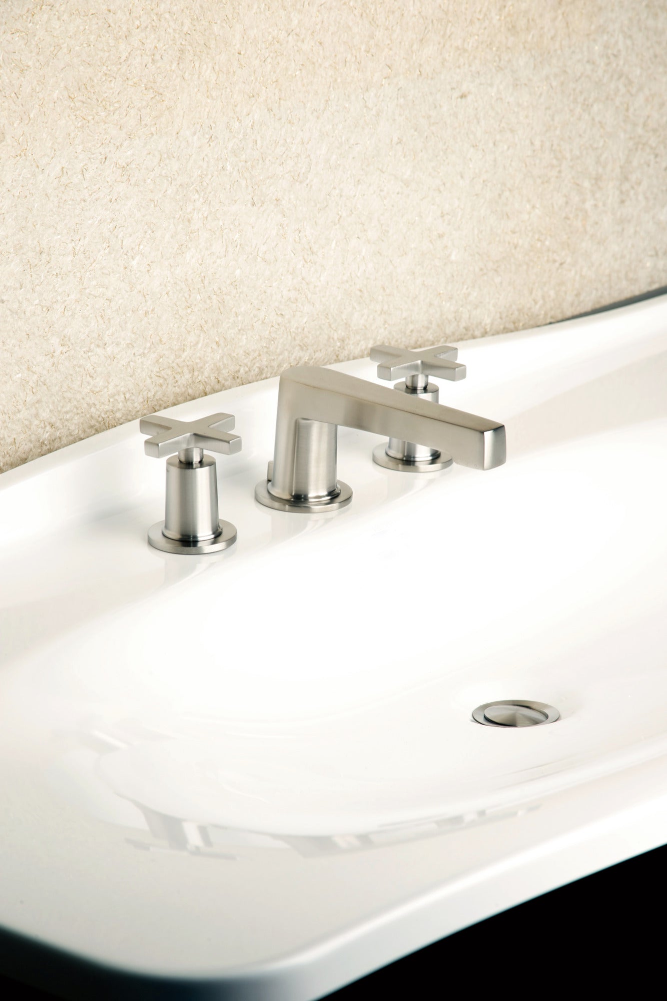 Newport Brass Dorrance® Widespread Lavatory Faucet