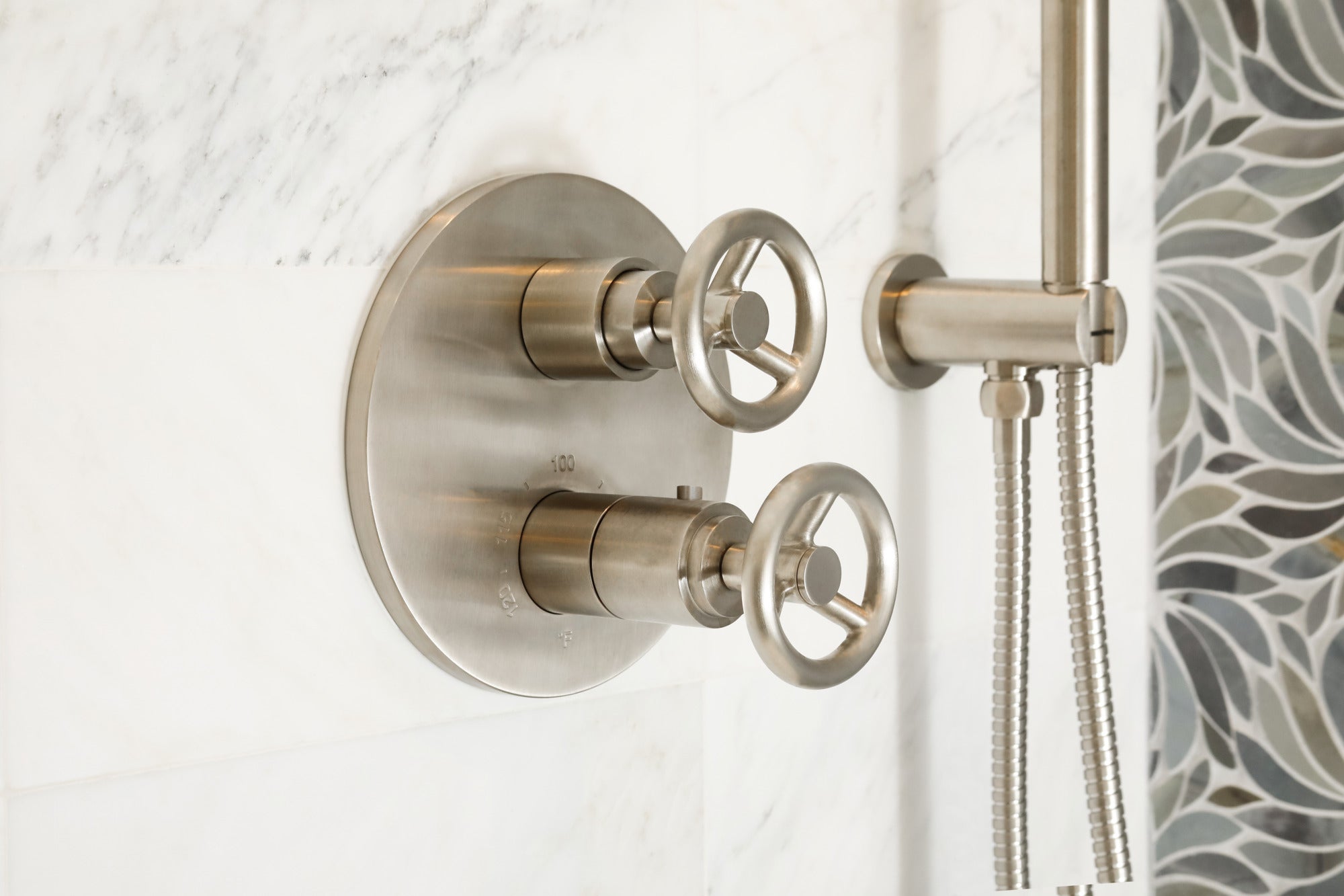 Newport Brass Slater® 1/2" Round Thermostatic Trim Plate with Handle