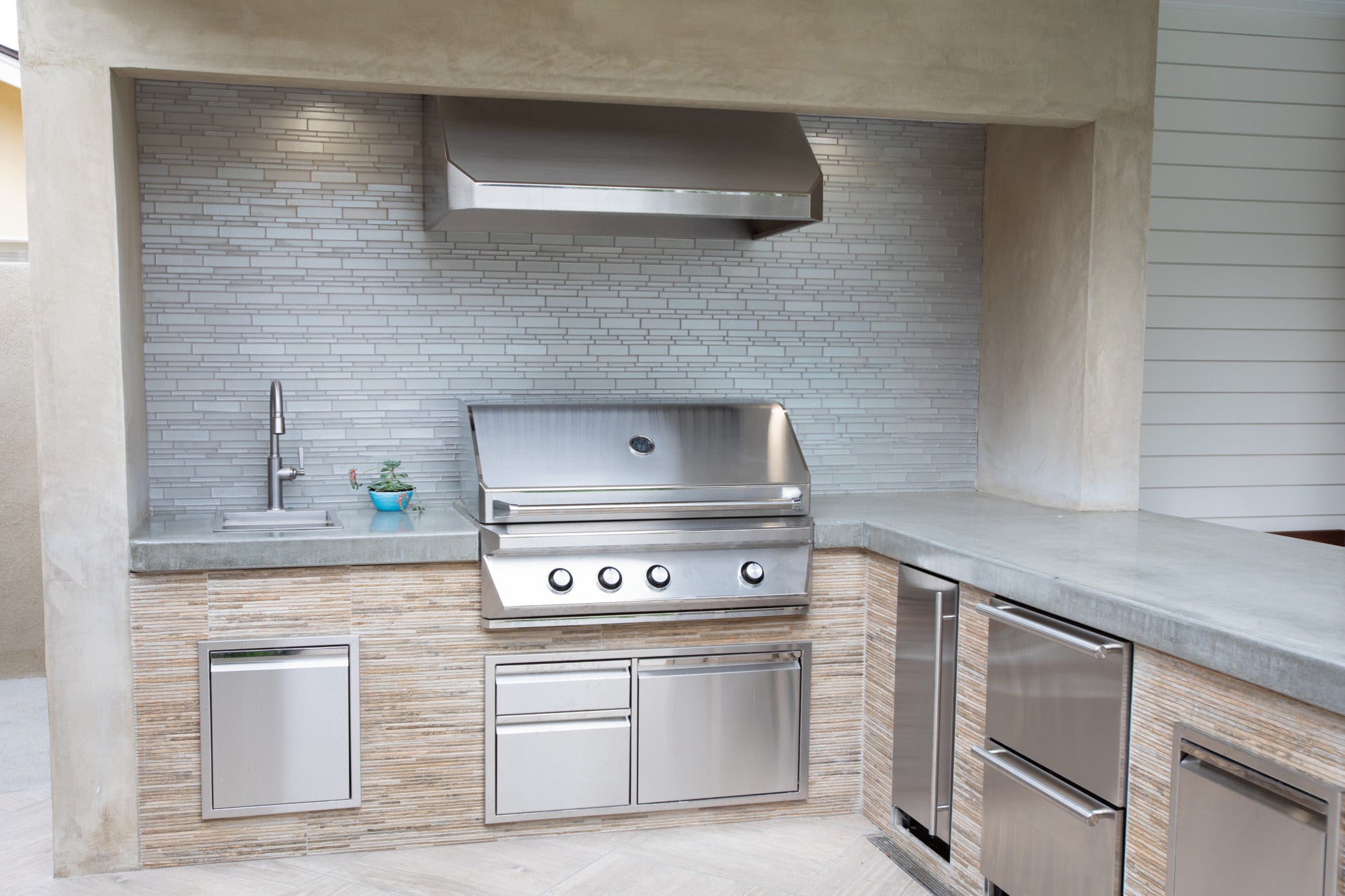 Newport Brass Adams® Pull-Down Kitchen Faucet