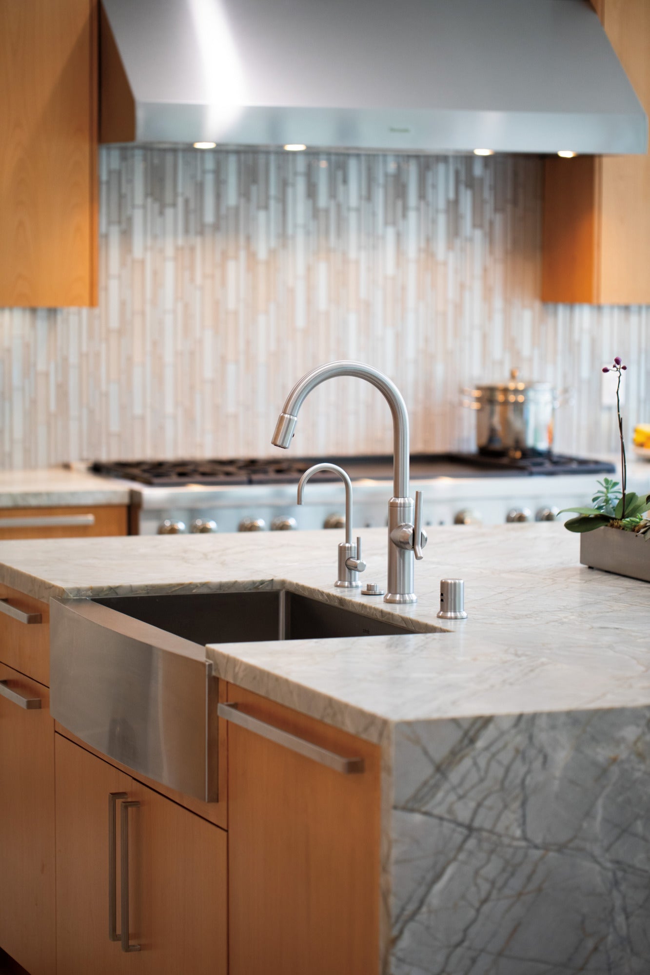 Newport Brass Jeter® Pull-Down Kitchen Faucet