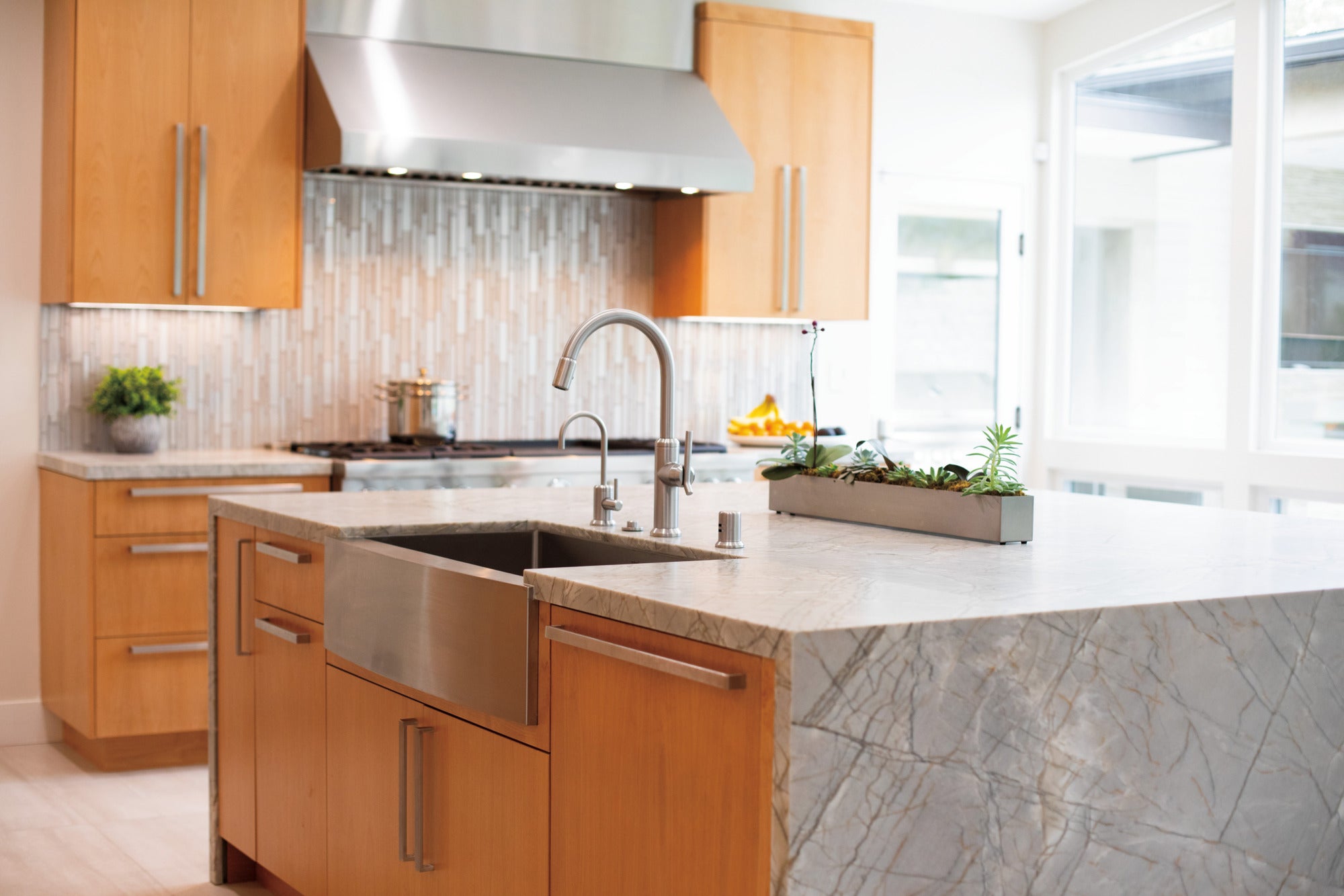 Newport Brass Jeter® Pull-Down Kitchen Faucet