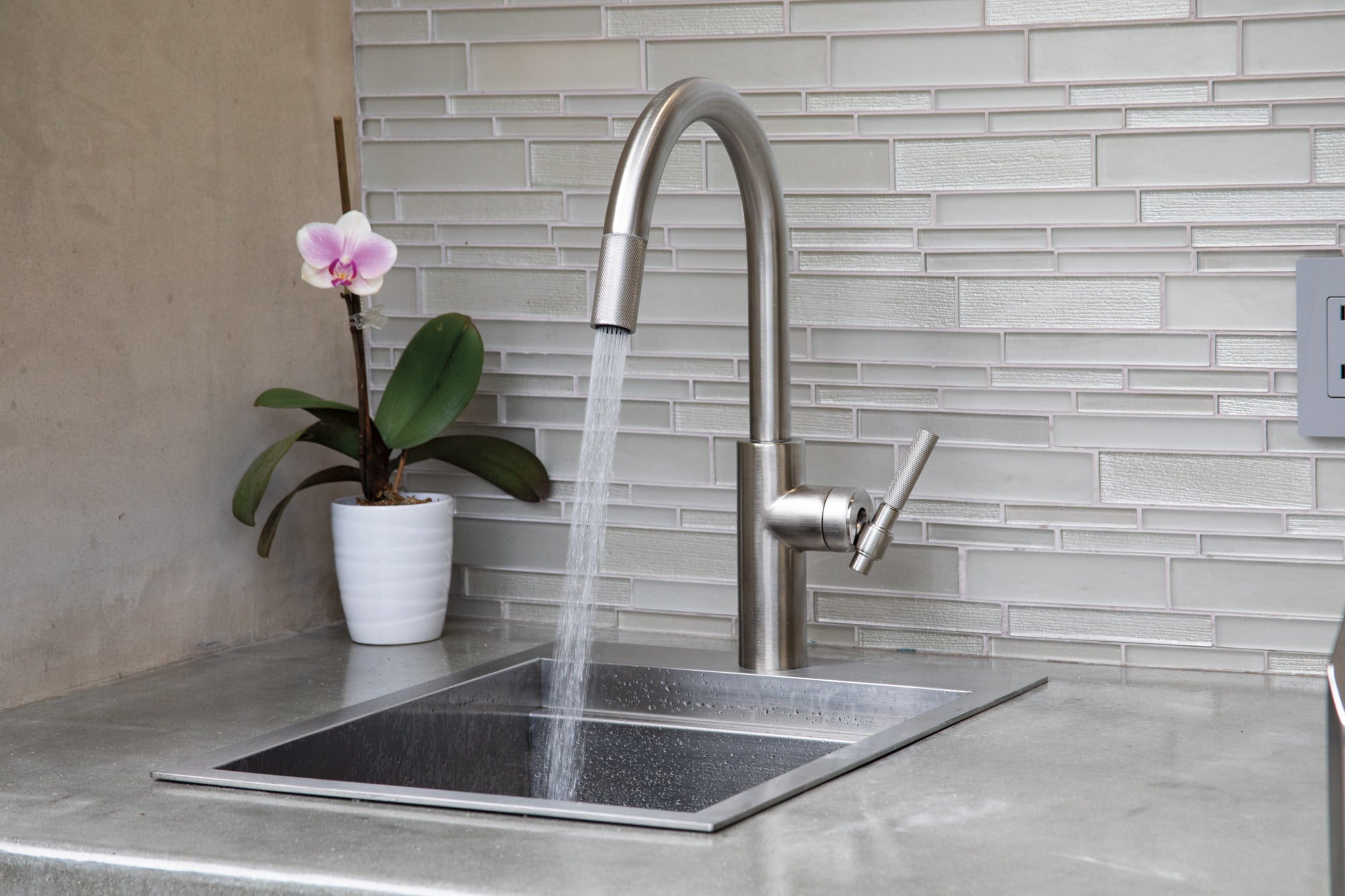 Newport Brass Muncy Pull-Down Kitchen Faucet