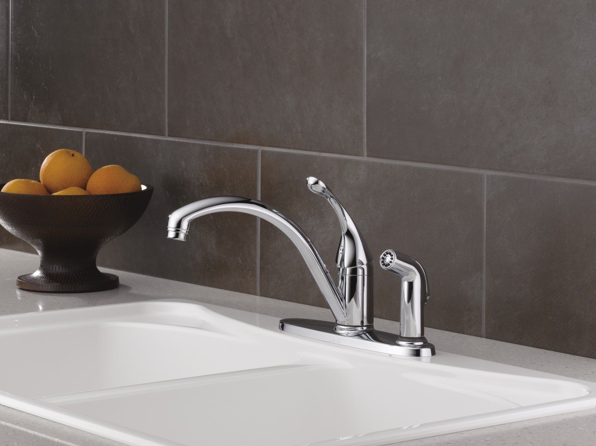 Delta Collins™ Single Handle Kitchen Faucet with Integral Spray