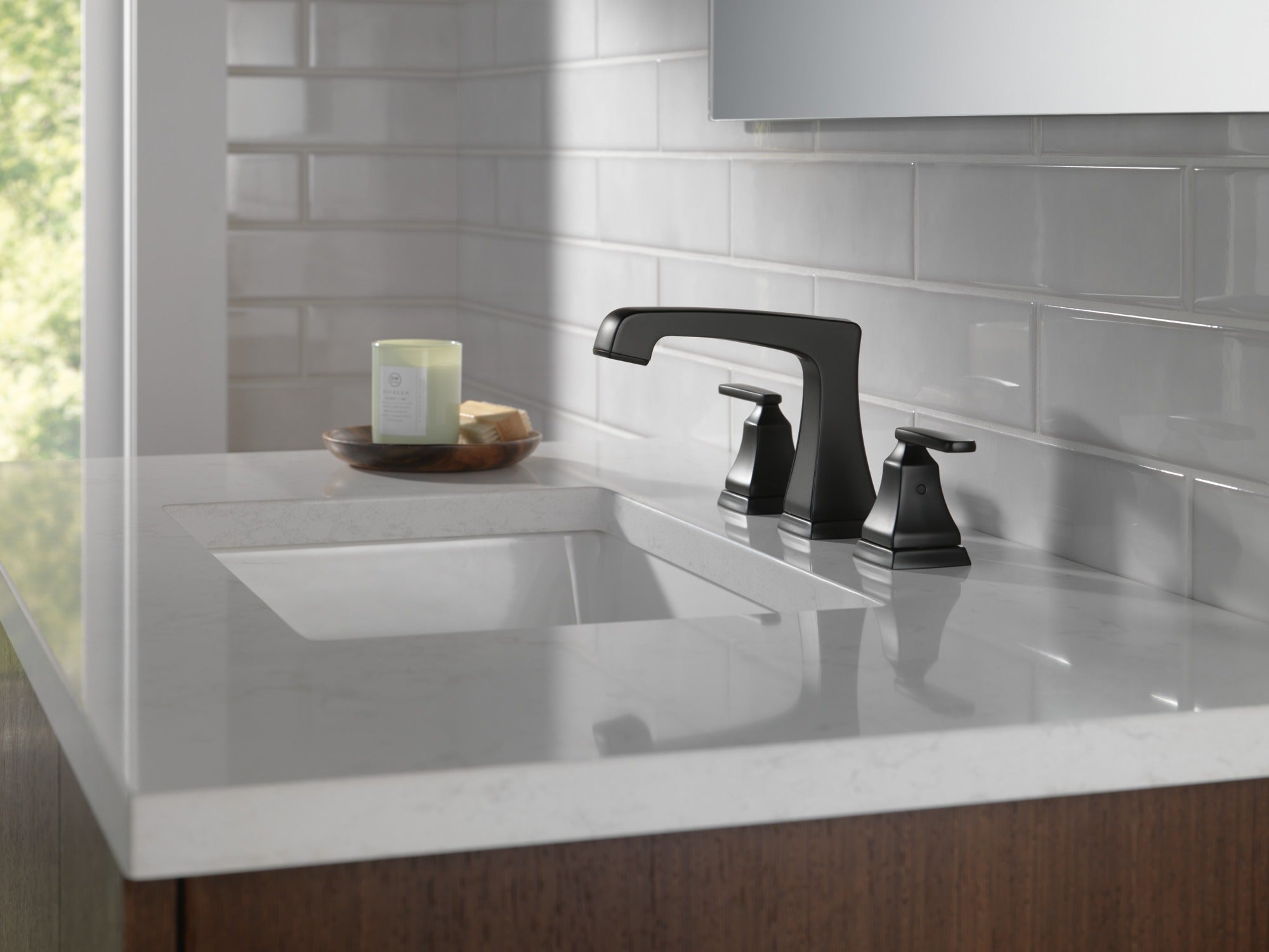 Delta Ashlyn® Two Handle Widespread Lavatory Faucet - Metal Pop-Up