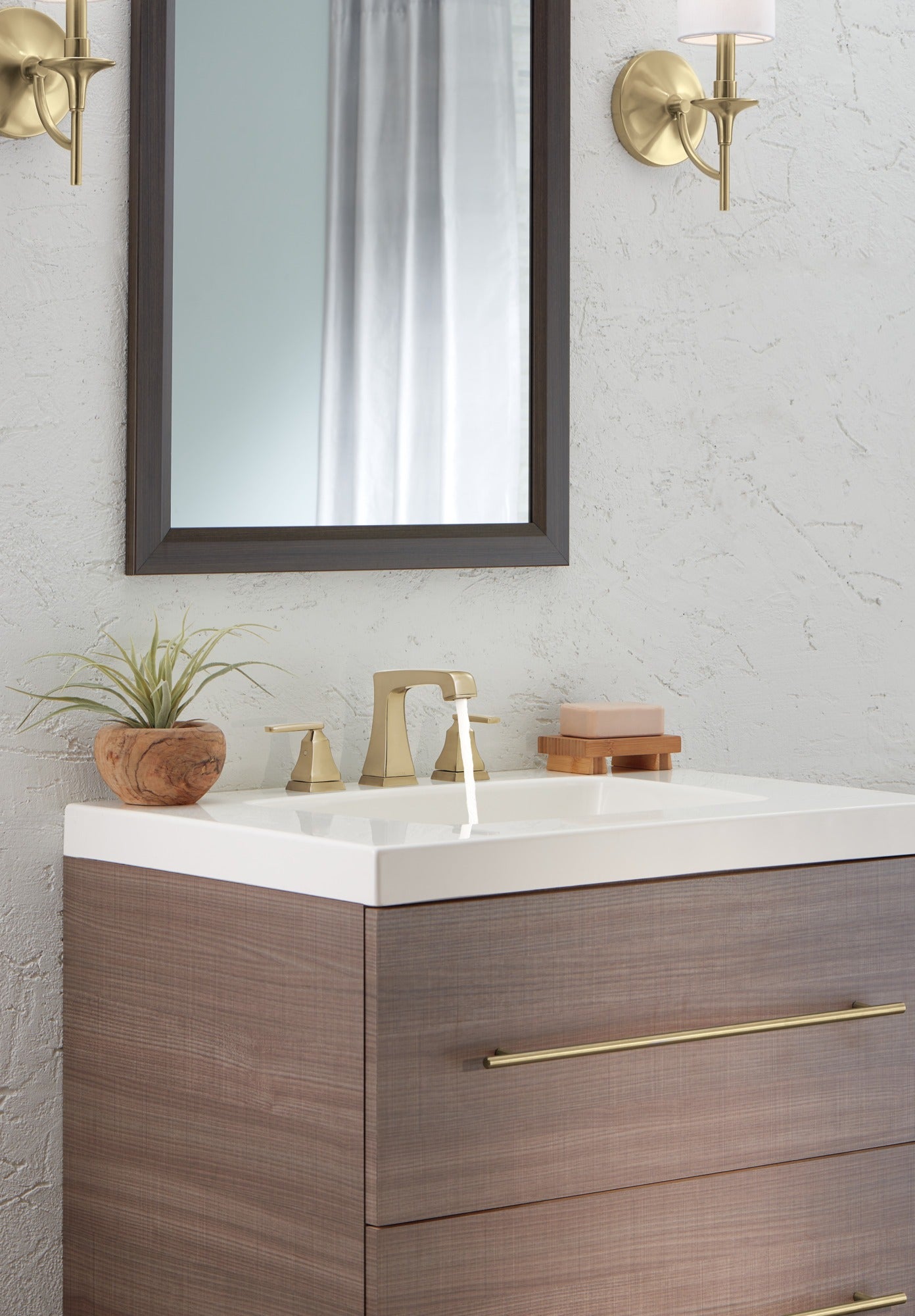 Delta Ashlyn® Two Handle Widespread Bathroom Faucet with EZ Anchor®