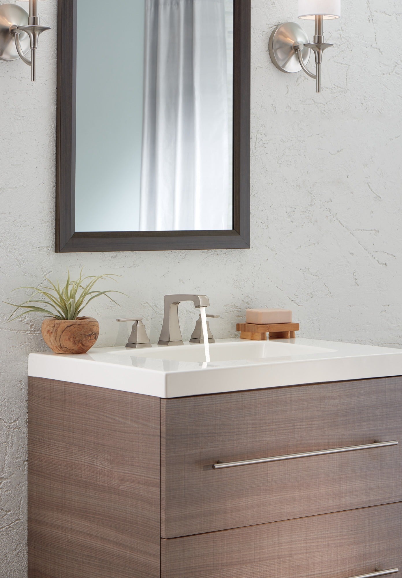 Delta Ashlyn® Two Handle Widespread Bathroom Faucet with EZ Anchor®